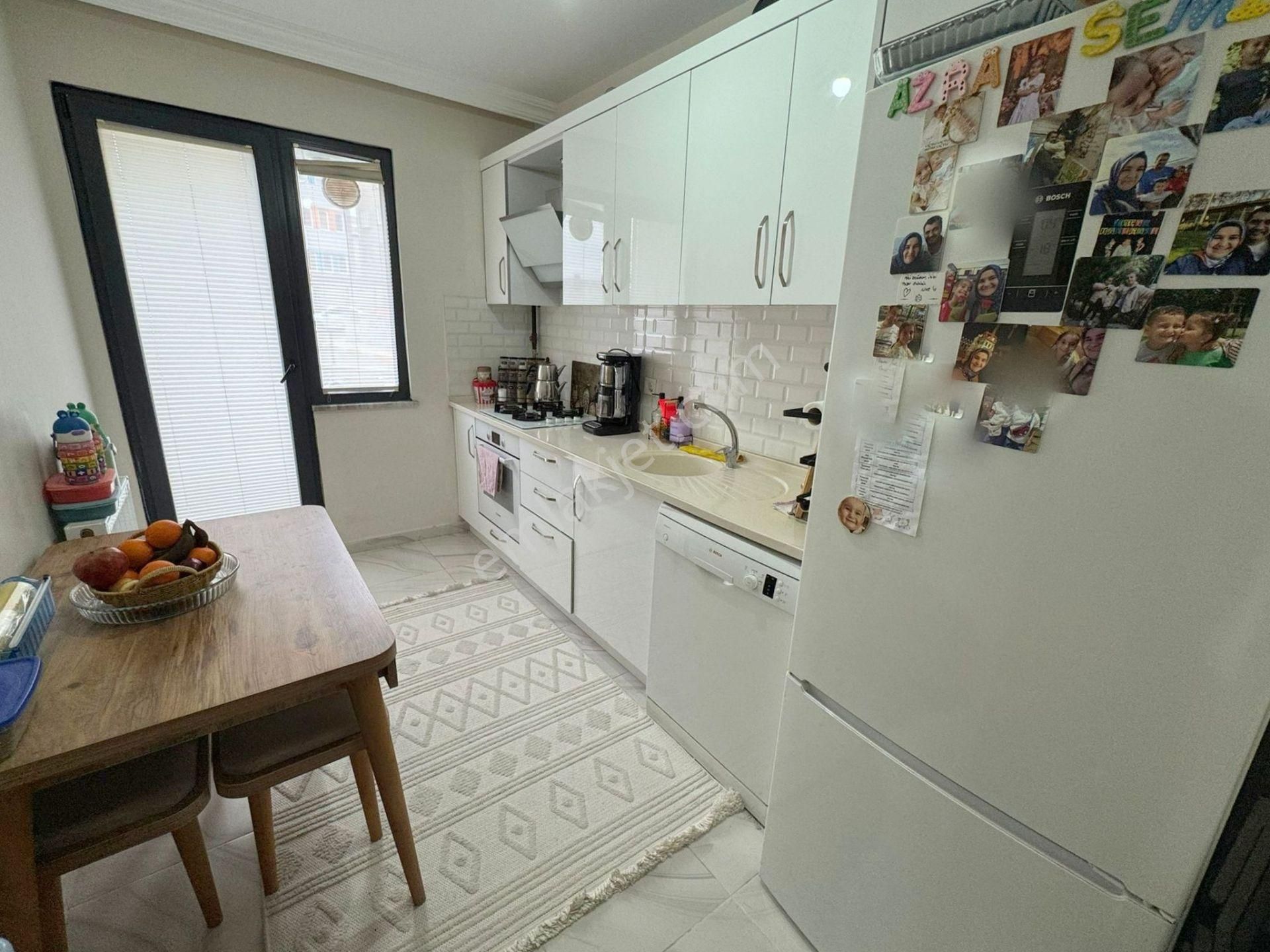 Mertcan'dan Metro Yürüme 2dk İskanlı Ara Kat Balkonlu 3+1 - Görsel 4