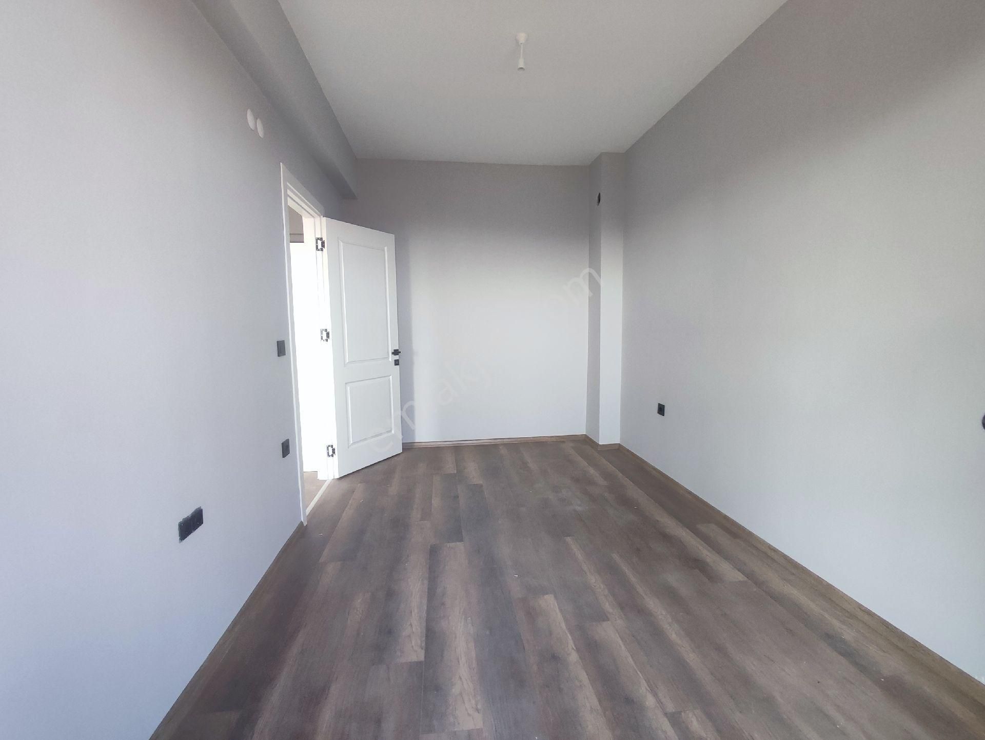 Truva Yağız'dan Havuzlu Site İçinde Deniz Manzaralı Satılık 1+1 Daire - Görsel 14