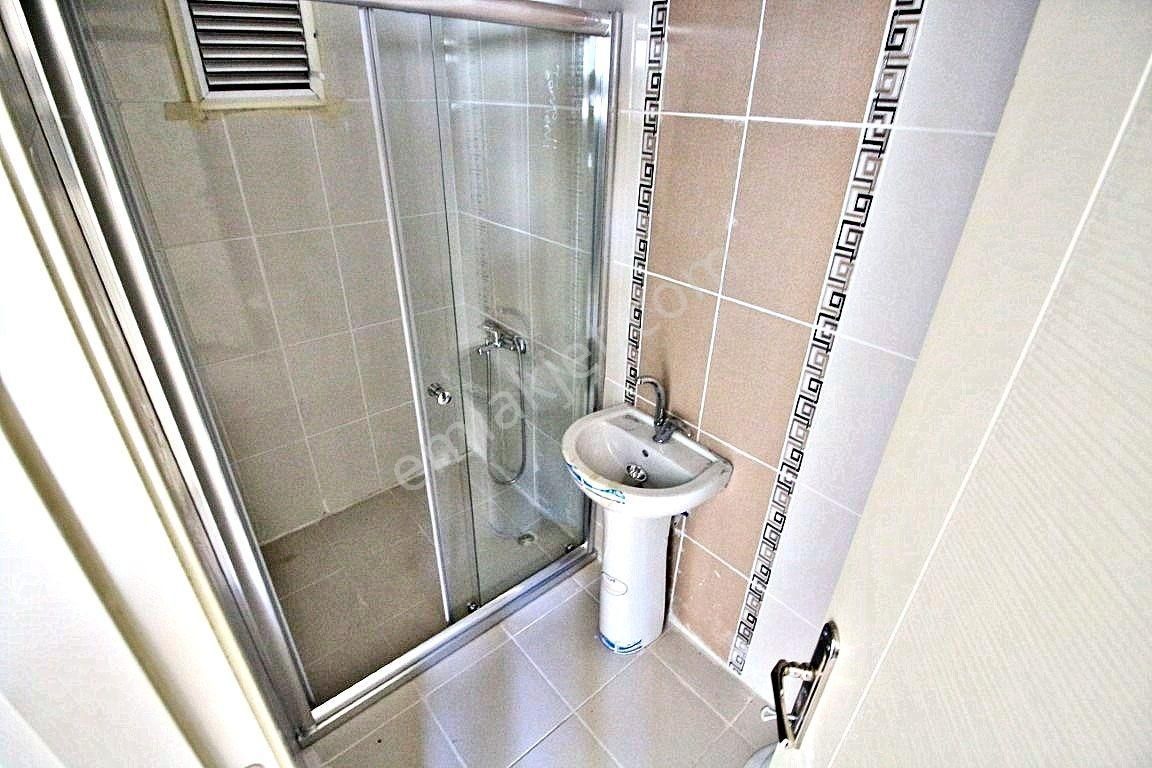 Kaletepe'de Şehir Manzarasına Hakim Güney Cephe 4 Balkonlu 4+1 - Görsel 22