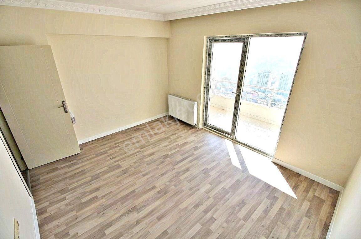 Kaletepe'de Şehir Manzarasına Hakim Güney Cephe 4 Balkonlu 4+1 - Görsel 11