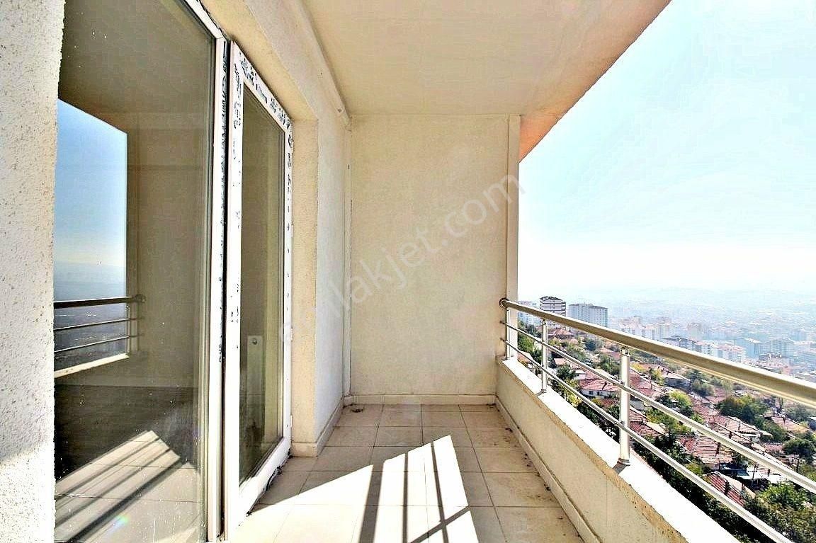 Kaletepe'de Şehir Manzarasına Hakim Güney Cephe 4 Balkonlu 4+1 - Görsel 10