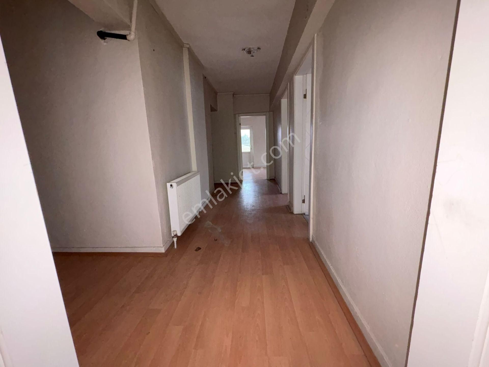 Yılmaz Gayrımenkulden Harika Fırsat 4+1 Katta Atatürk Mahallesinde Kiralık Daire 22.0000tl - Görsel 6