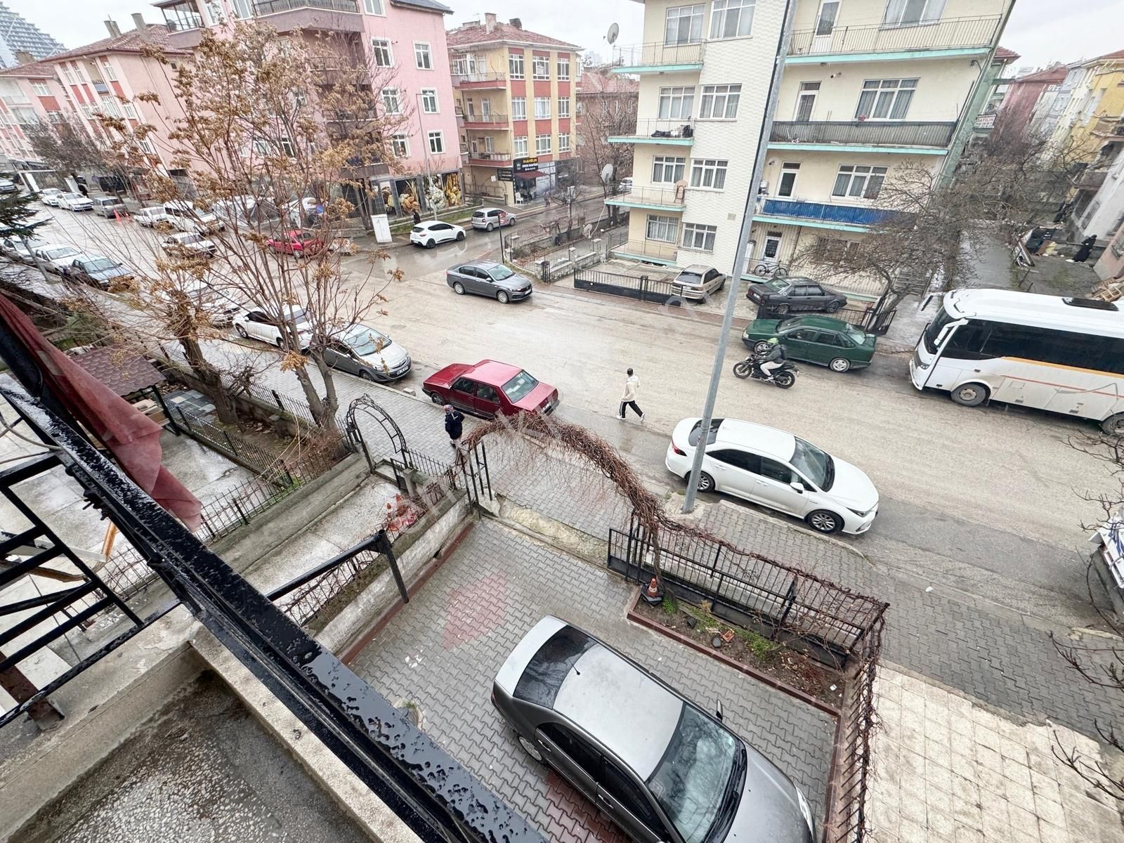 3+1 2.kat Ankamall Yakın Mesafede Bakımlı Kiralık - Görsel 32