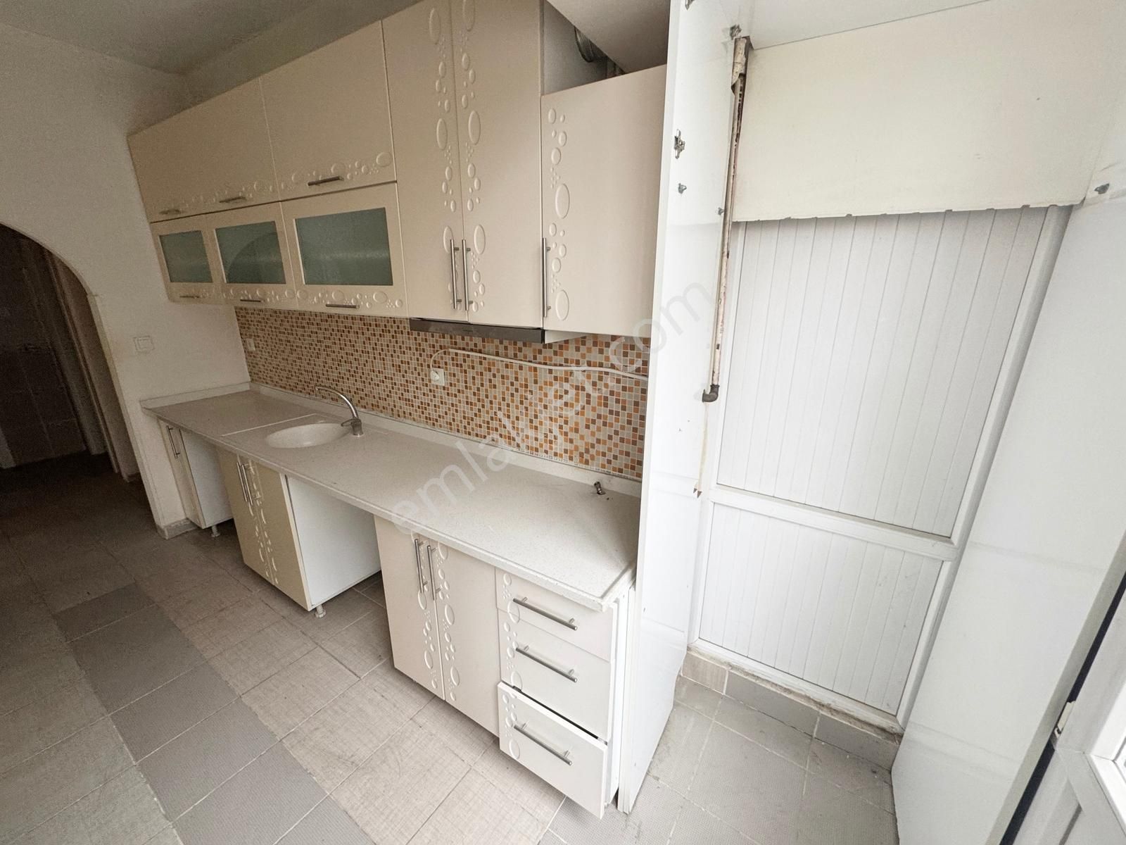 3+1 2.kat Ankamall Yakın Mesafede Bakımlı Kiralık - Görsel 4