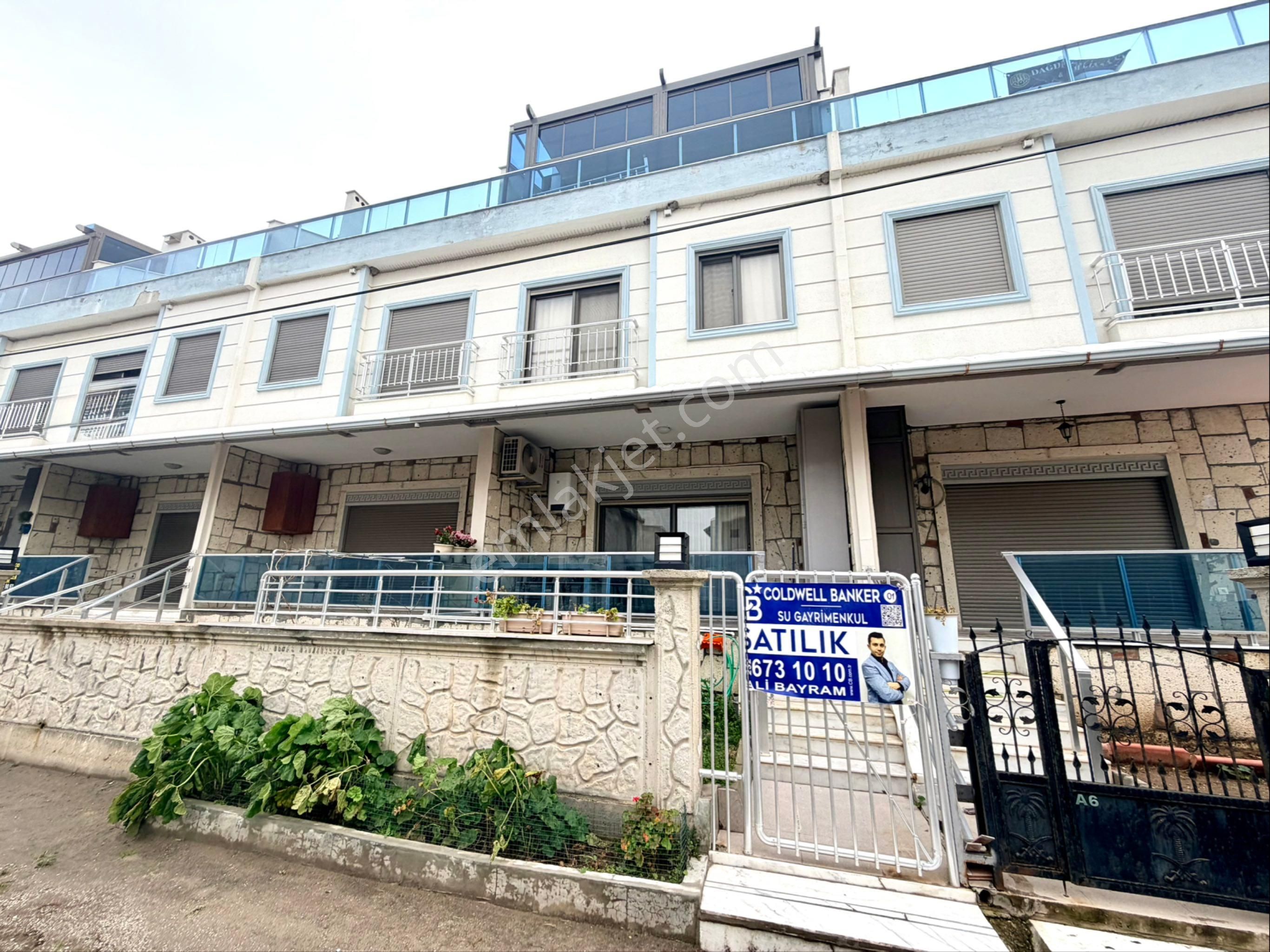 Cennet Tepe Villalarında Denize Sıfır Satılık Villa - Görsel 4