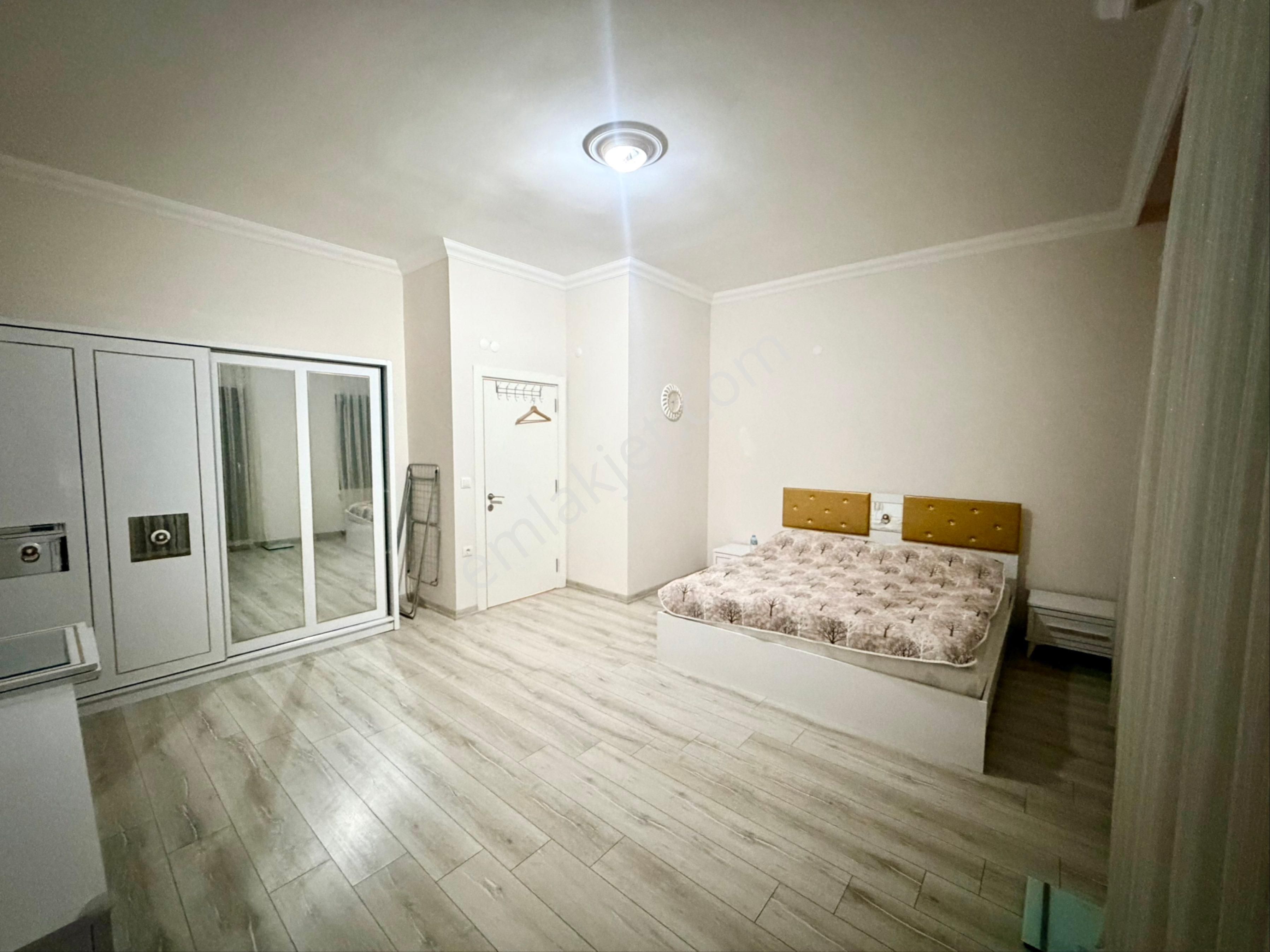 Cennet Tepe Villalarında Denize Sıfır Satılık Villa - Görsel 32