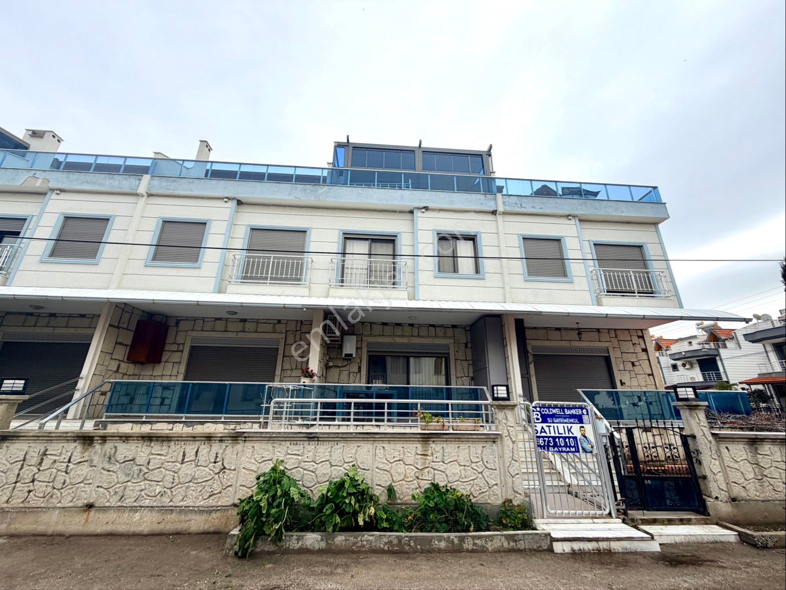 Cennet Tepe Villalarında Denize Sıfır Satılık Villa - Görsel 5