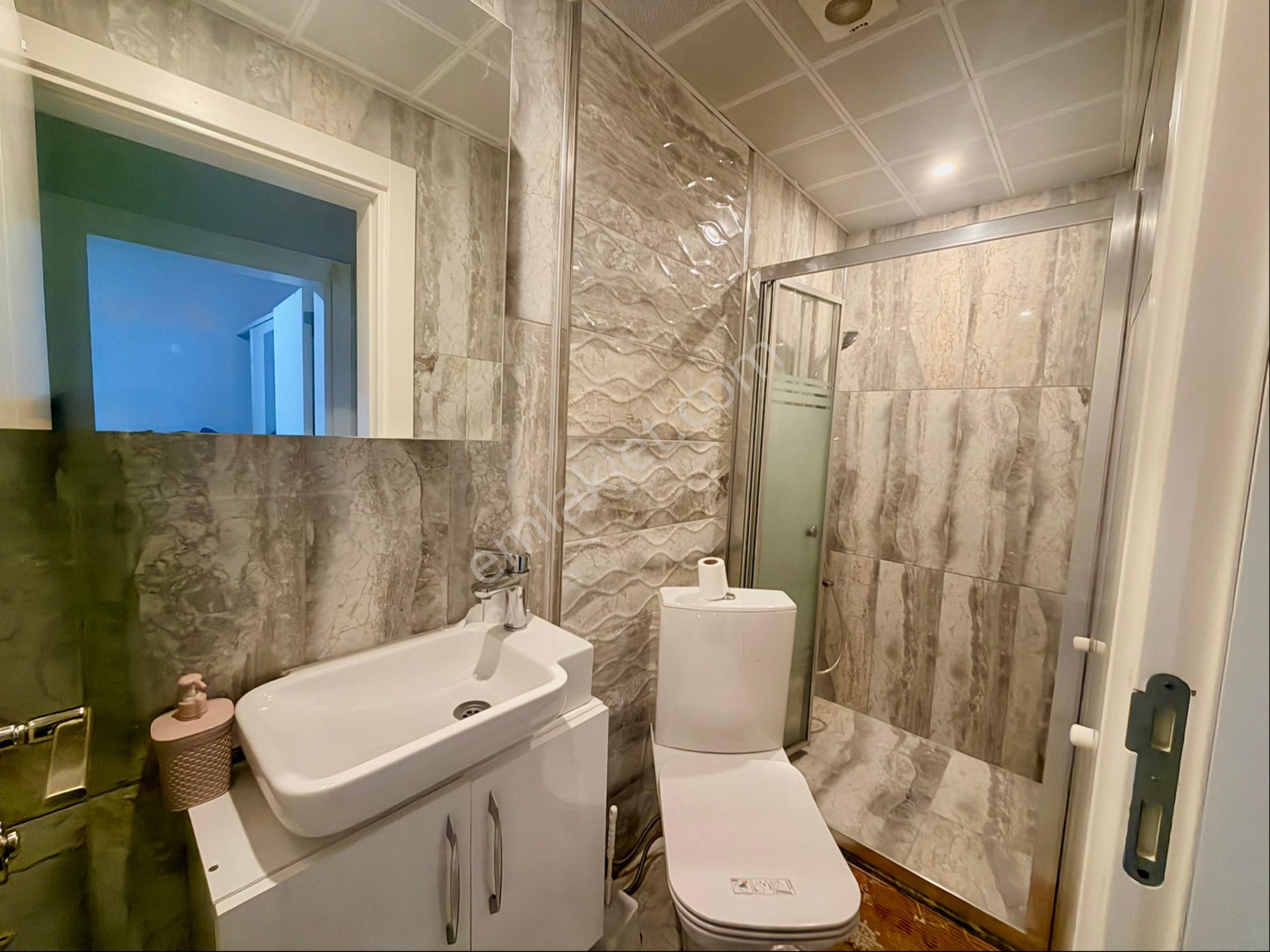 Cennet Tepe Villalarında Denize Sıfır Satılık Villa - Görsel 19