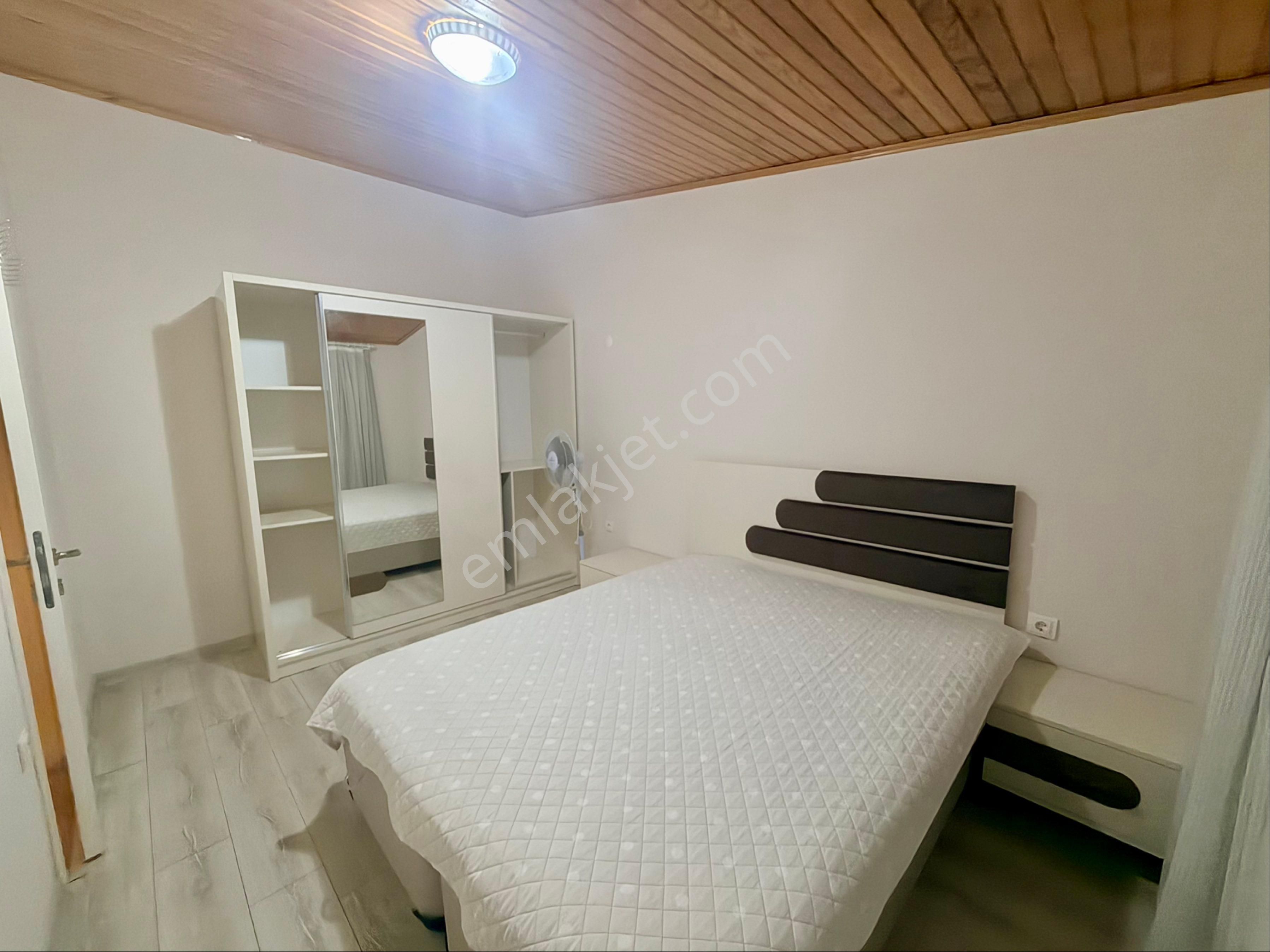 Cennet Tepe Villalarında Denize Sıfır Satılık Villa - Görsel 23