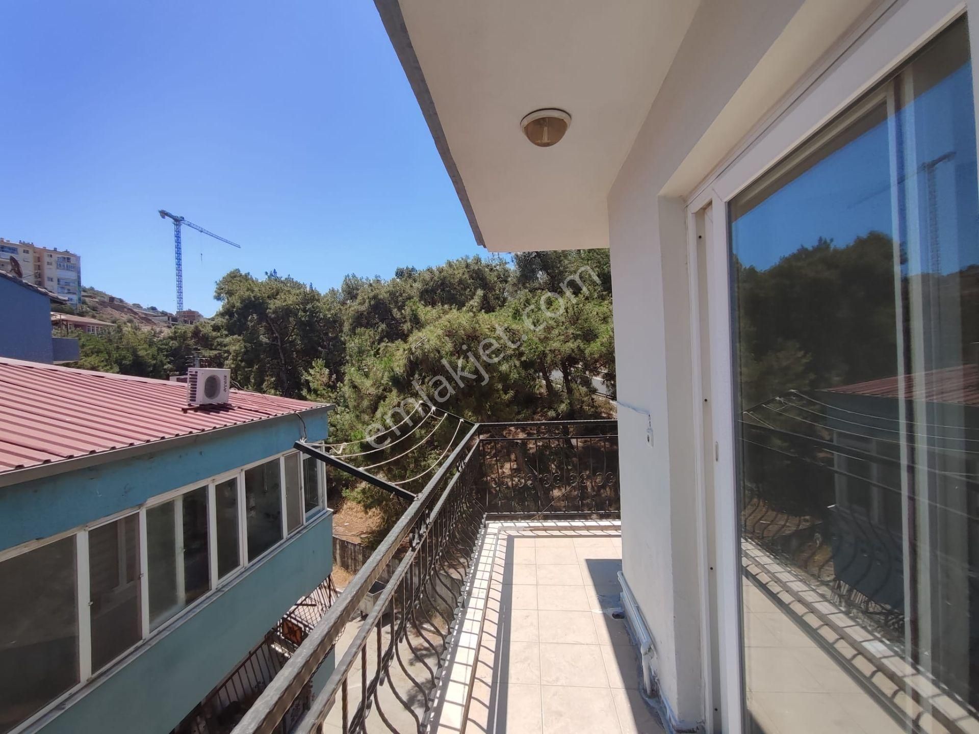 İstinye Avm Ve Metro Yakını Genç Binada 2+1 Daire - Görsel 7