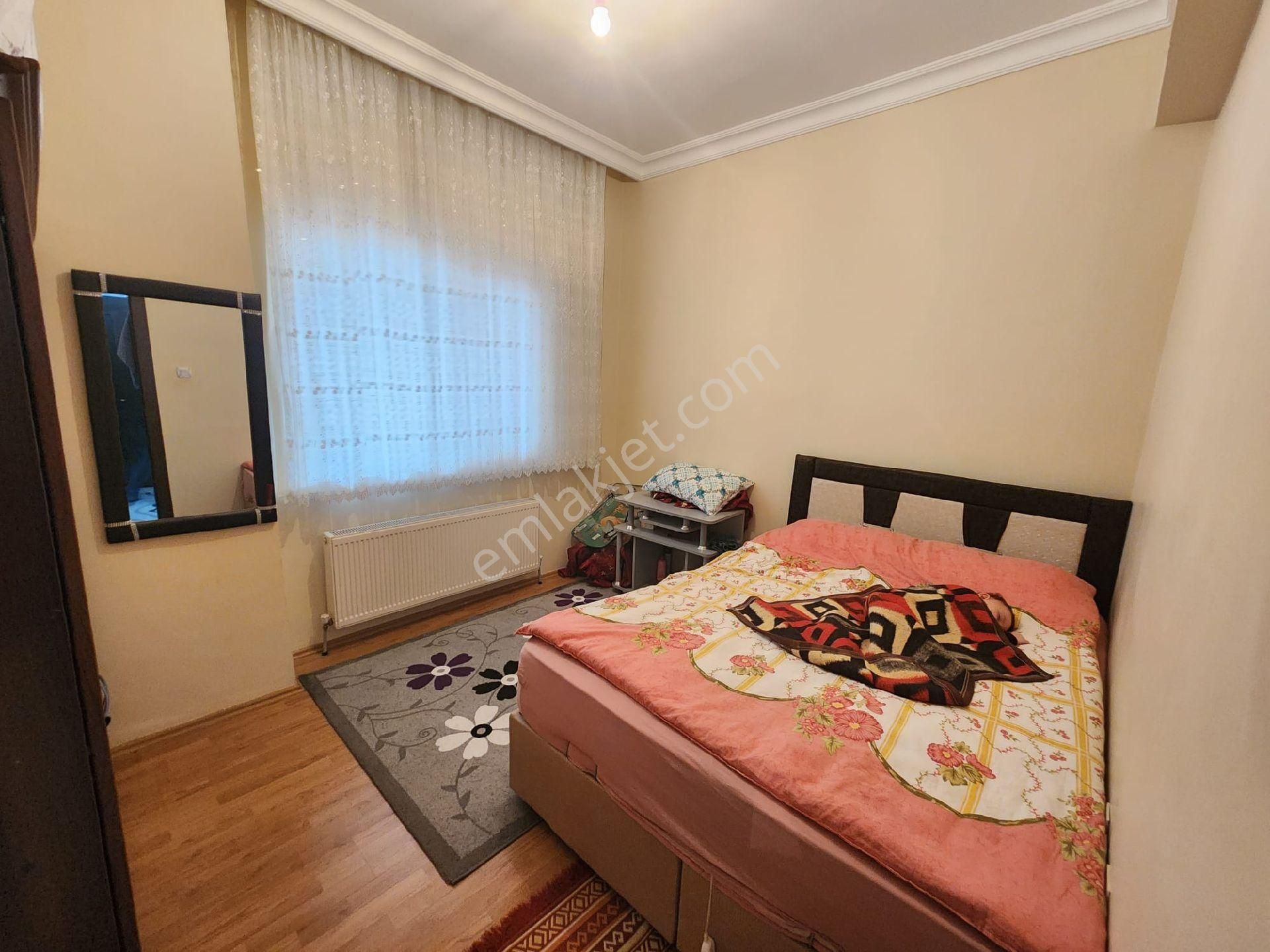 Karapürçek Uçaklı Park Karşısı Okul Yakını Asansörlü 2+1 Y.giriş A.daire Var Ön Cephe - Görsel 11