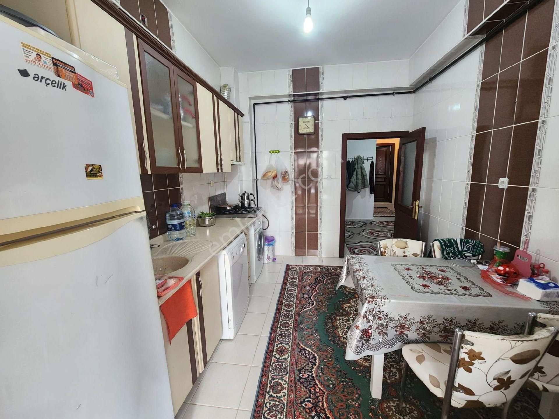 Karapürçek Uçaklı Park Karşısı Okul Yakını Asansörlü 2+1 Y.giriş A.daire Var Ön Cephe - Görsel 8