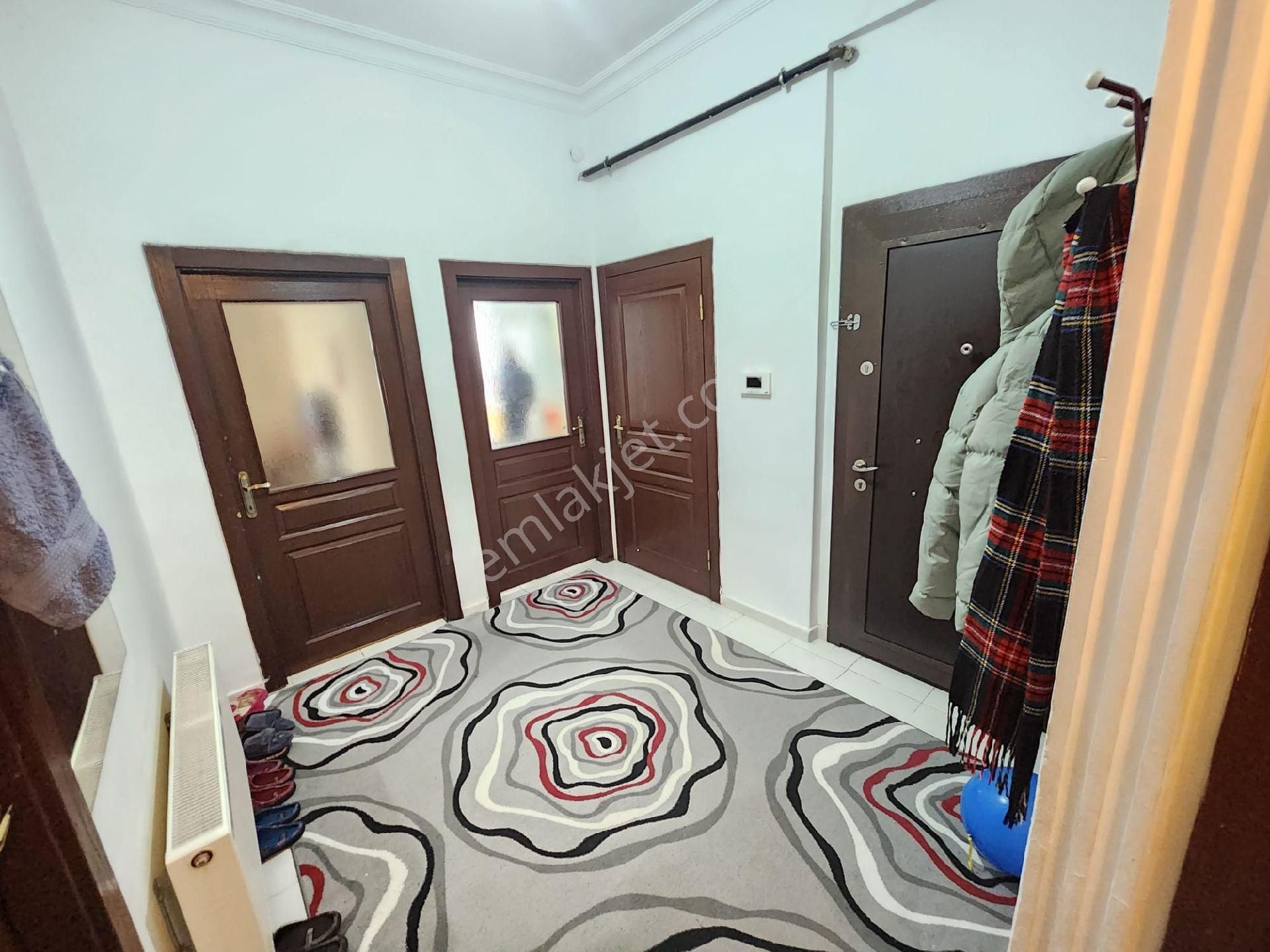 Karapürçek Uçaklı Park Karşısı Okul Yakını Asansörlü 2+1 Y.giriş A.daire Var Ön Cephe - Görsel 24