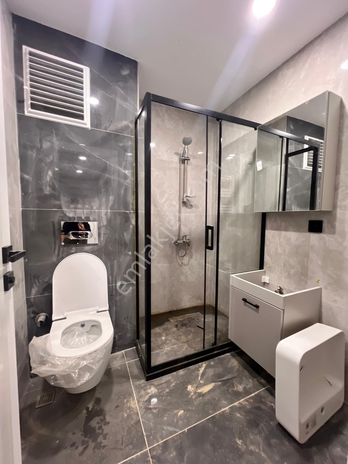 Altıntepe'de Cadde Üzeri Ara Kat Balkonlu 2+1 Daire - Görsel 19