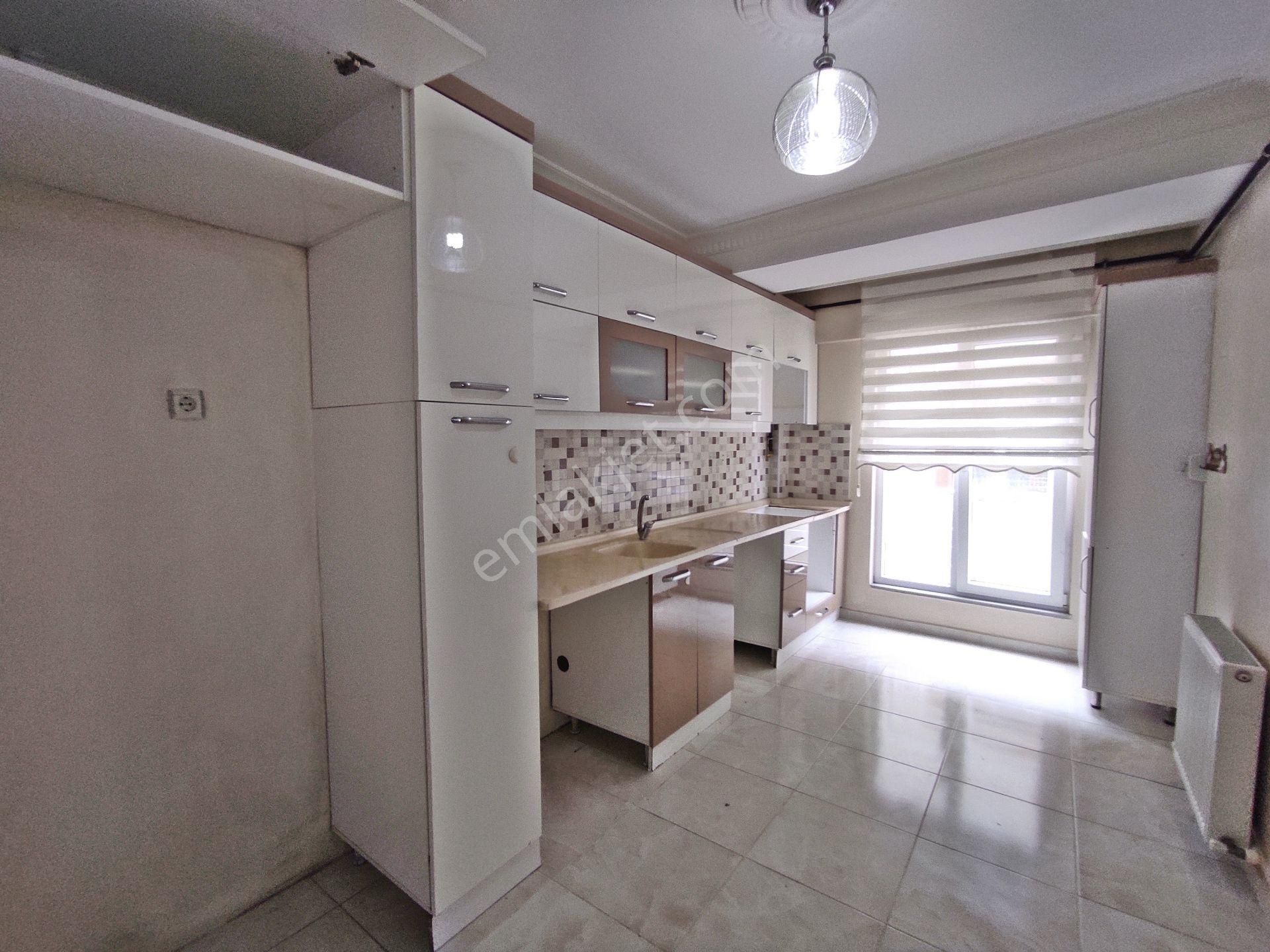 Bahçelievler Cumhuriyet Mah 90.m2-2+1-3,kat Daire - Görsel 9