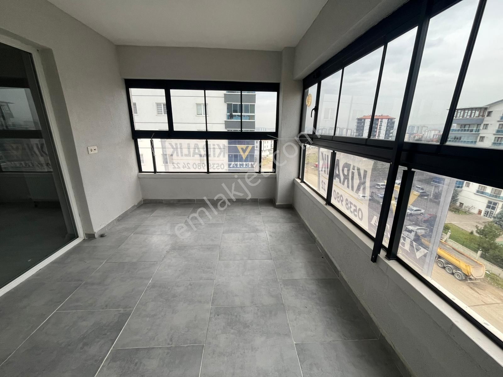 Saraycık'da Süper Konumda Muhteşem Manzaralı 4+1 Kiralık Daire. - Görsel 14