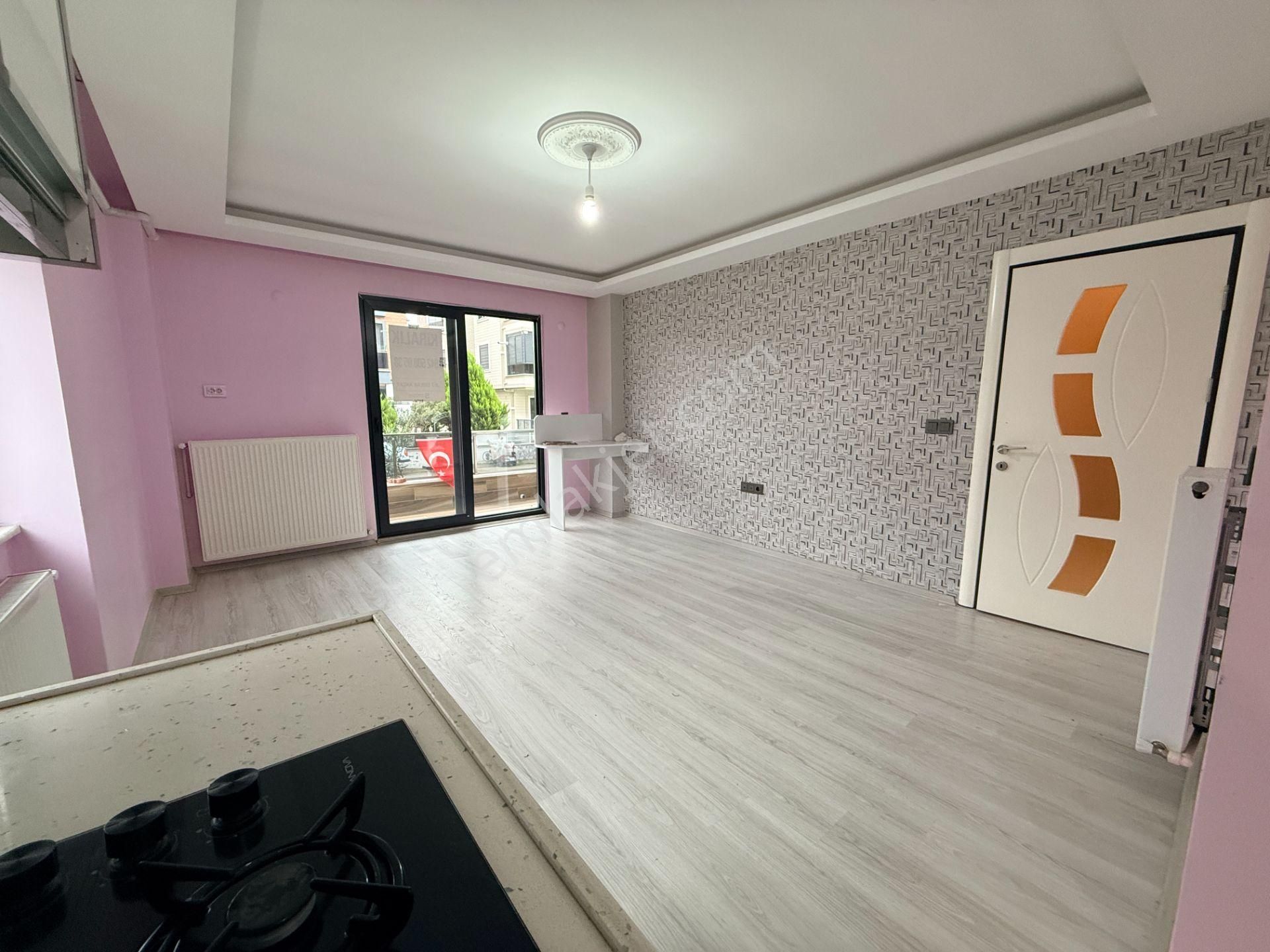 ▄jet Emlak'tan İkizçay'da Ön Cephe Doğalgazlı Kiralık Geniş 1+1 - Görsel 6