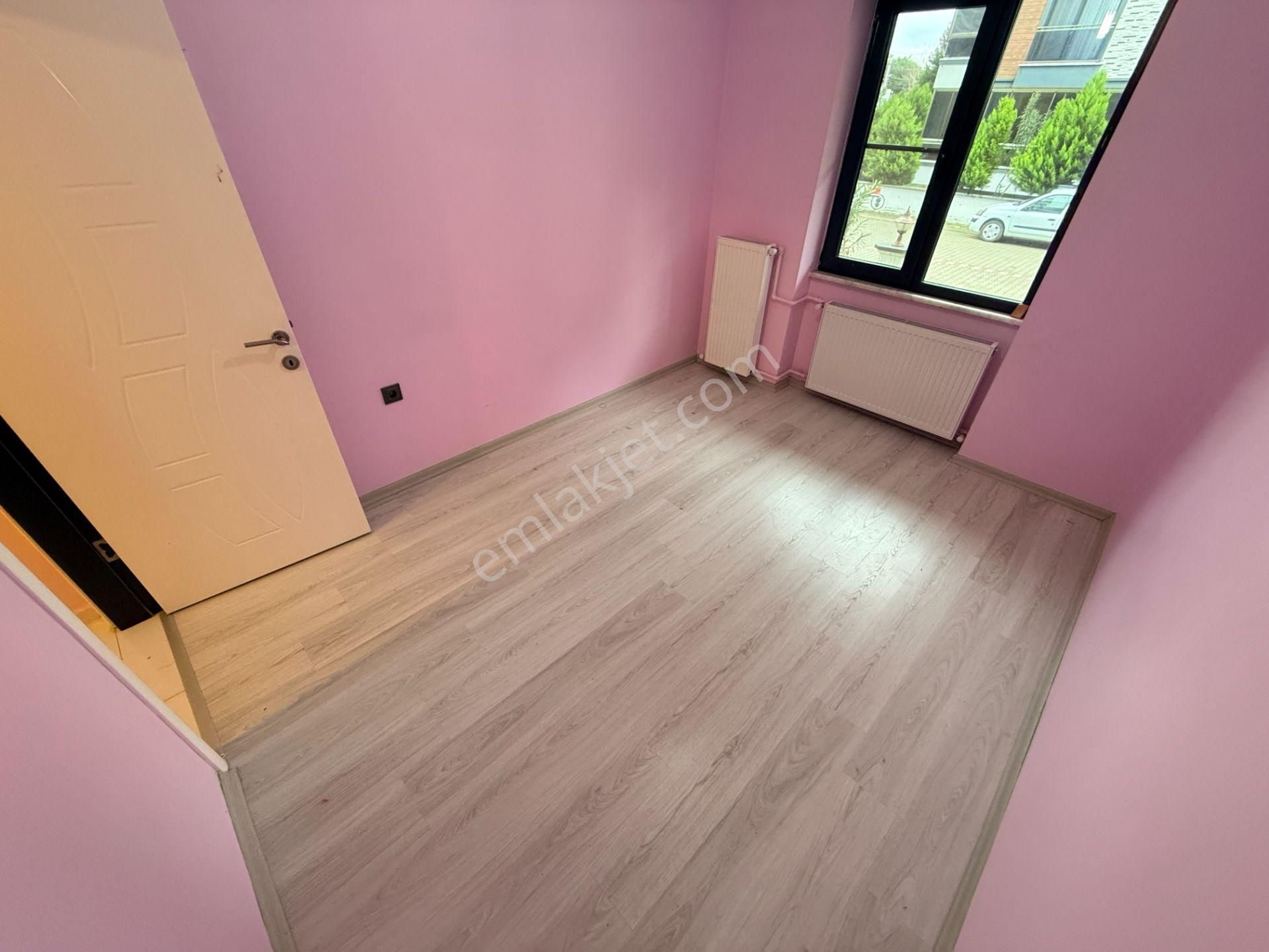 ▄jet Emlak'tan İkizçay'da Ön Cephe Doğalgazlı Kiralık Geniş 1+1 - Görsel 13