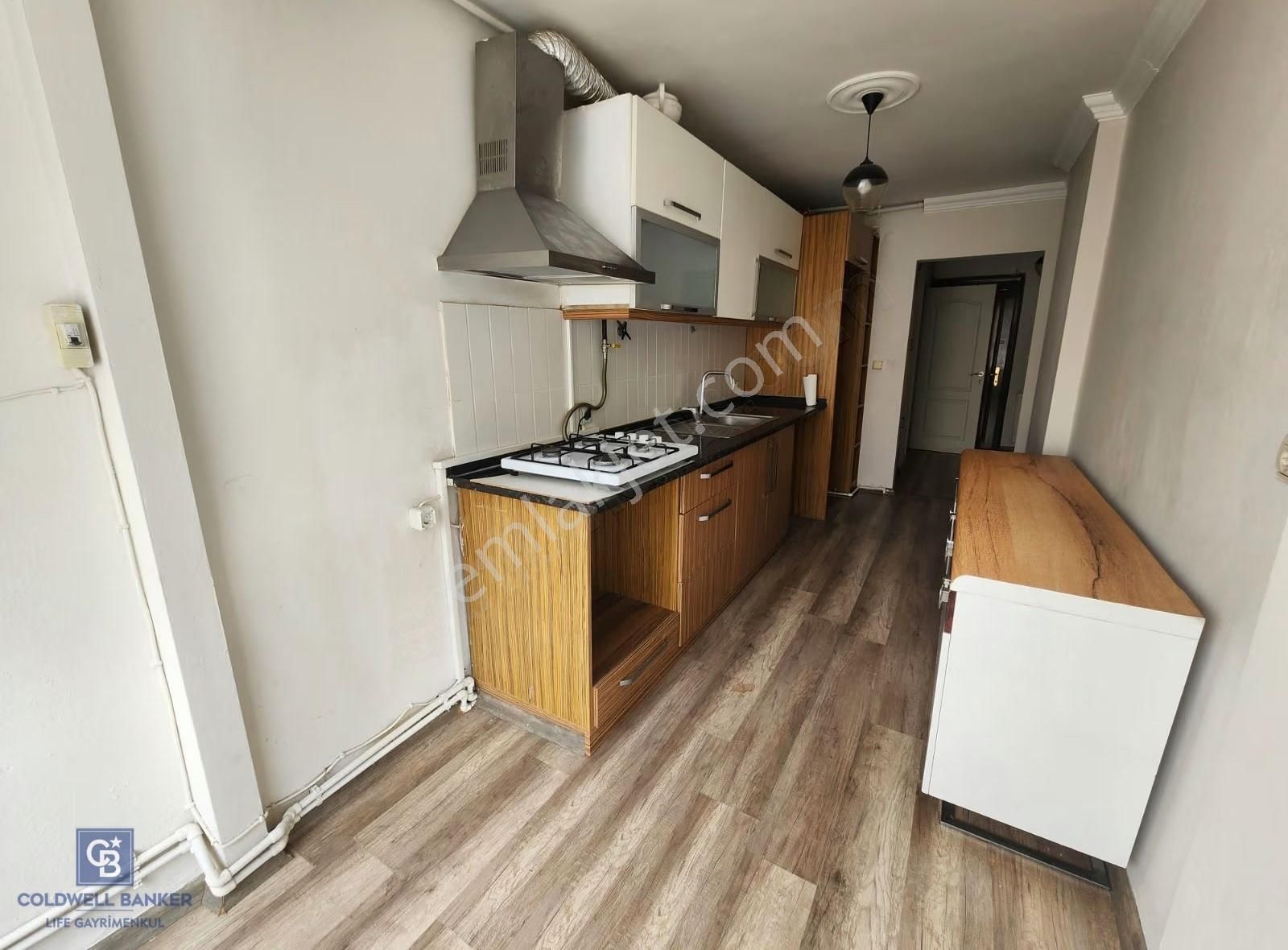 Karabağlar Esentepe Mahallesinde Kiralık Geniş 2+1 Daire - Görsel 17