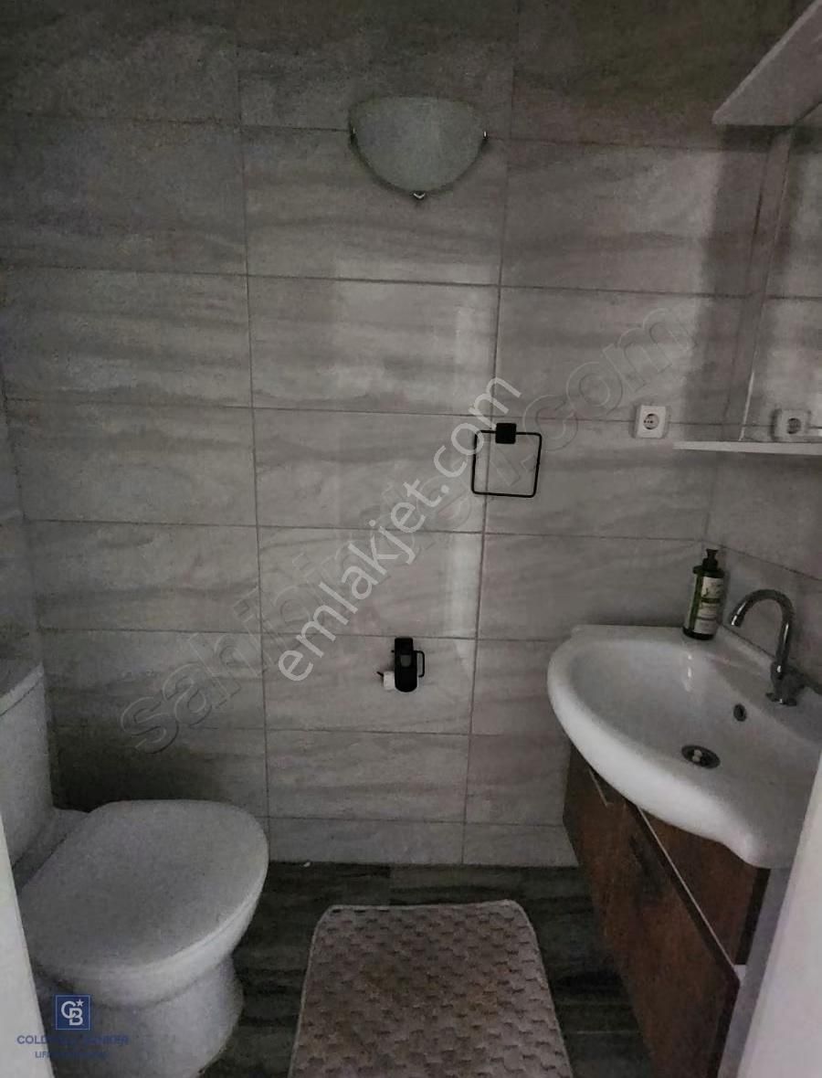 Karabağlar Esentepe Mahallesinde Kiralık Geniş 2+1 Daire - Görsel 9