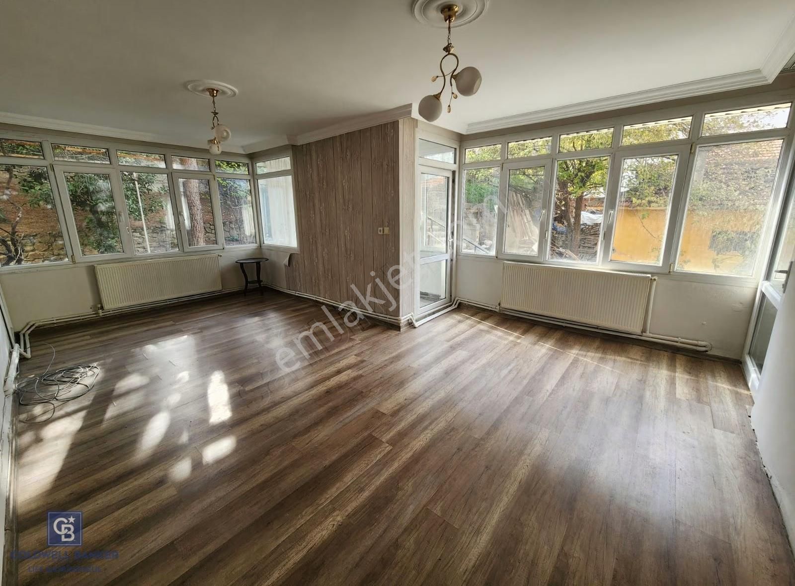 Karabağlar Esentepe Mahallesinde Kiralık Geniş 2+1 Daire - Görsel 14