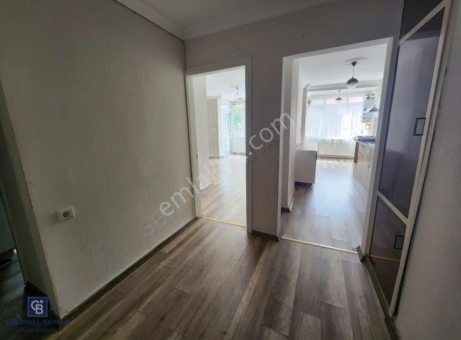 Karabağlar Esentepe Mahallesinde Kiralık Geniş 2+1 Daire - Görsel 16