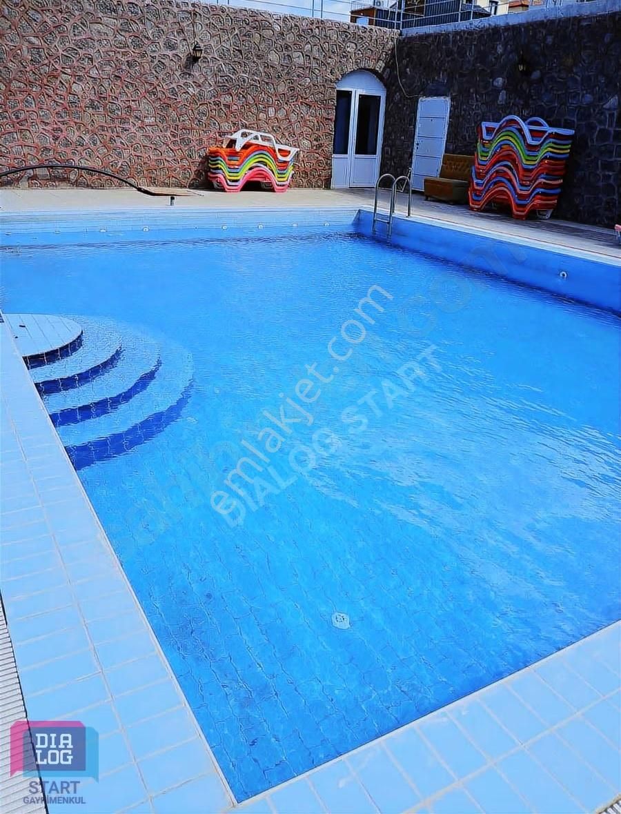 Dikili Bademli Hayıtlı Koyunda Deniz Manzaralı Eşyalı Yazlık - Görsel 3