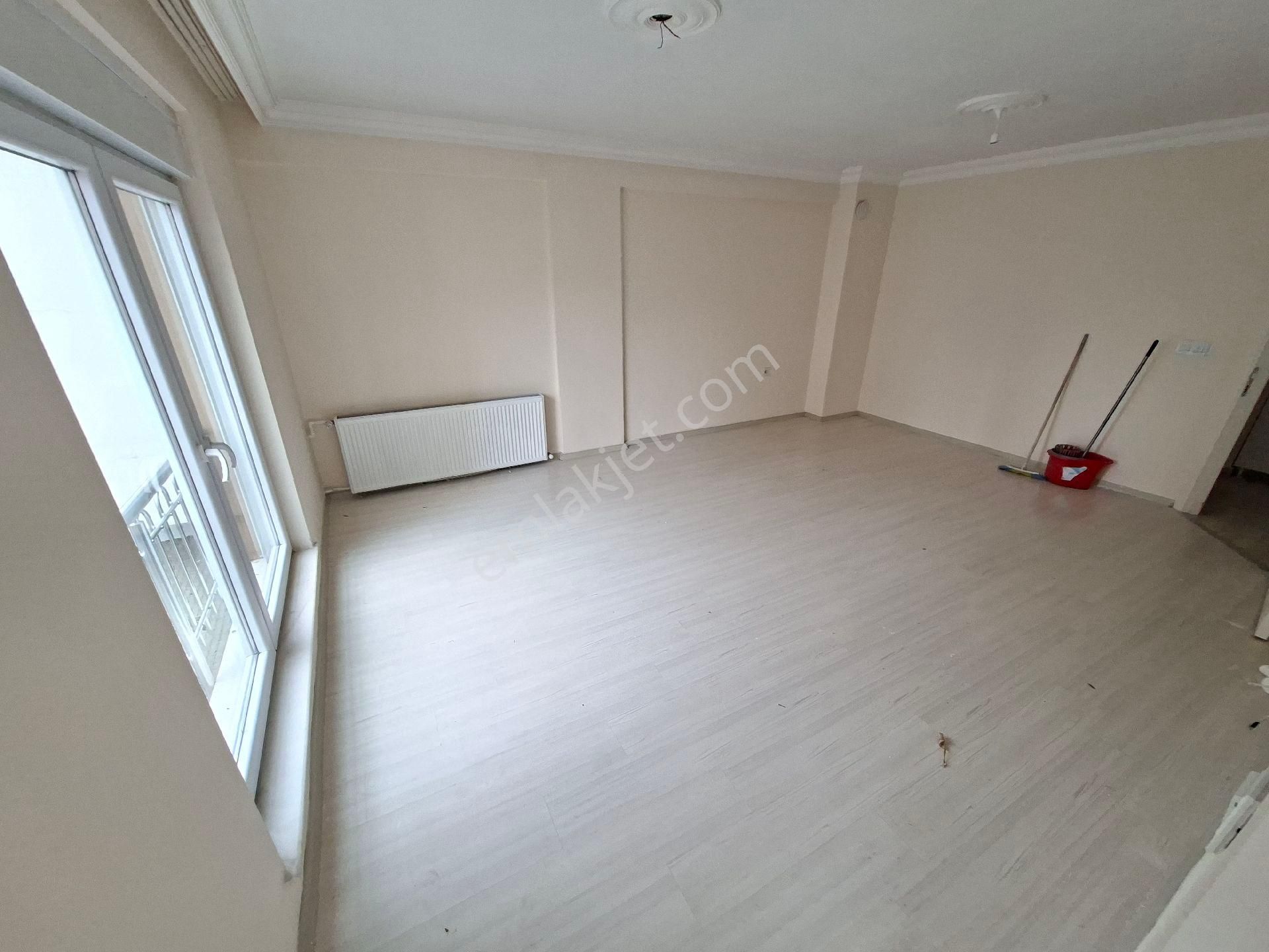 Caybaşı Mh Kiralık Doğalgazlı Asansörlü 2+1 Doğalgazlı 110 M2