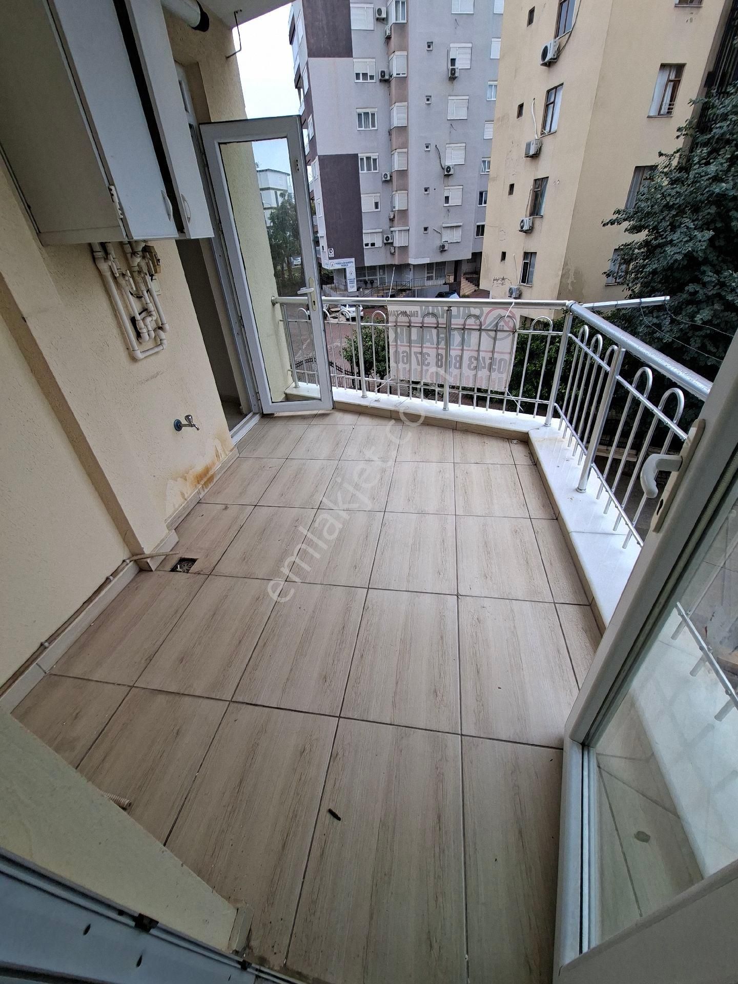 Caybaşı Mh Kiralık Doğalgazlı Asansörlü 2+1 Doğalgazlı 110 M2 - Görsel 14