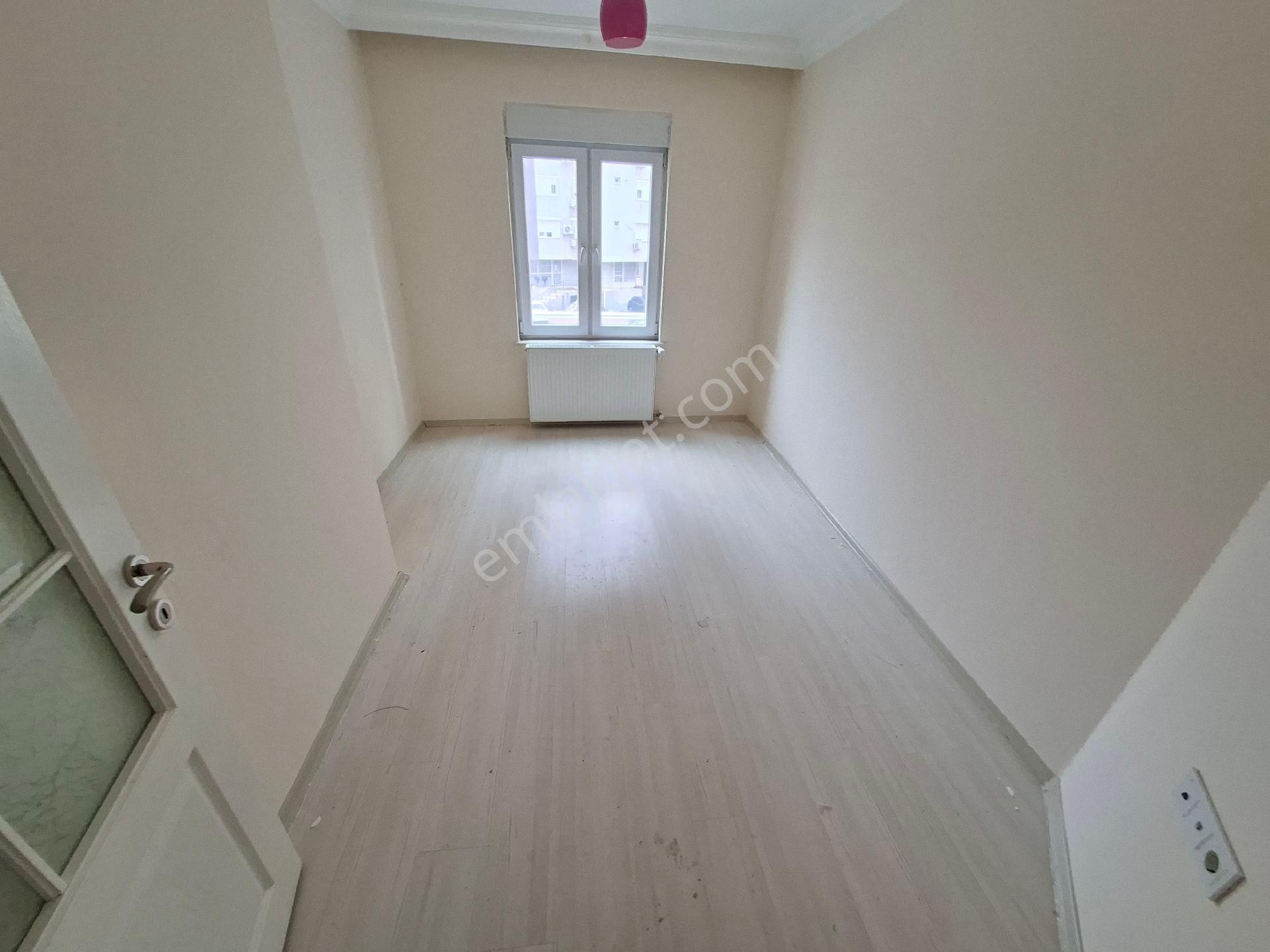 Caybaşı Mh Kiralık Doğalgazlı Asansörlü 2+1 Doğalgazlı 110 M2 - Görsel 7