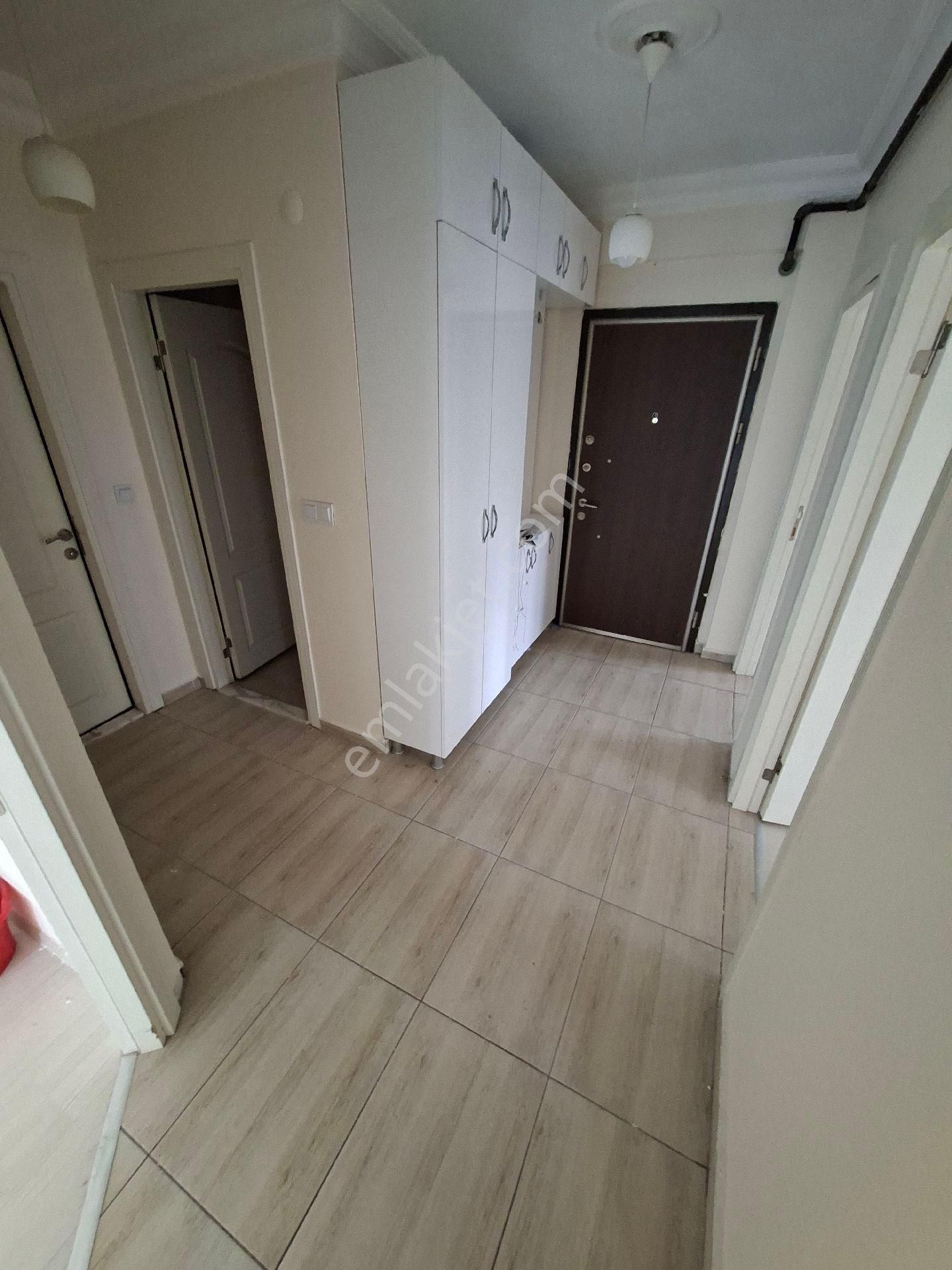 Caybaşı Mh Kiralık Doğalgazlı Asansörlü 2+1 Doğalgazlı 110 M2 - Görsel 12