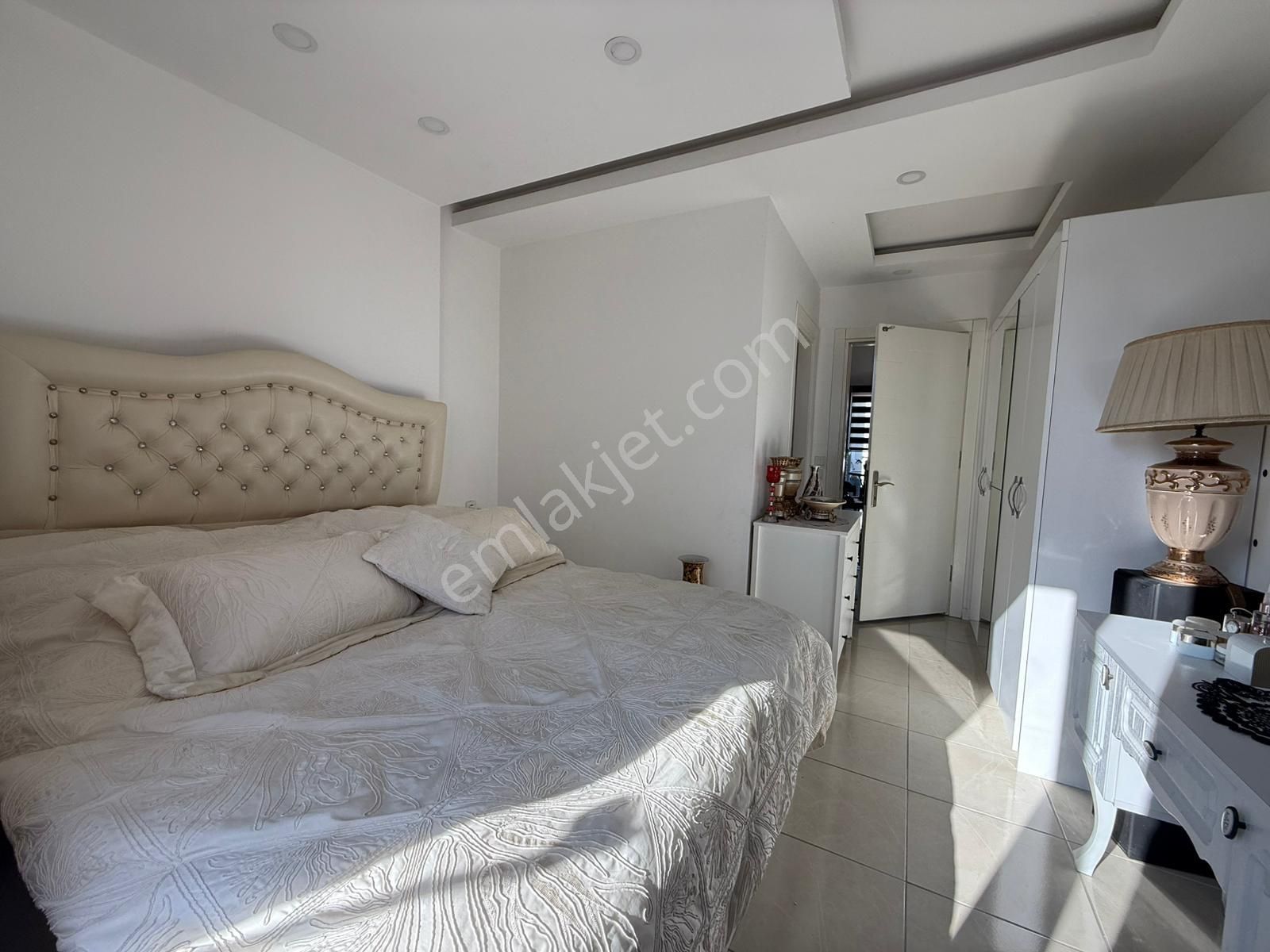 Serik Kadriye'de Otoparklı Site İçinde Eşyalı 2+1 Daire - Görsel 23