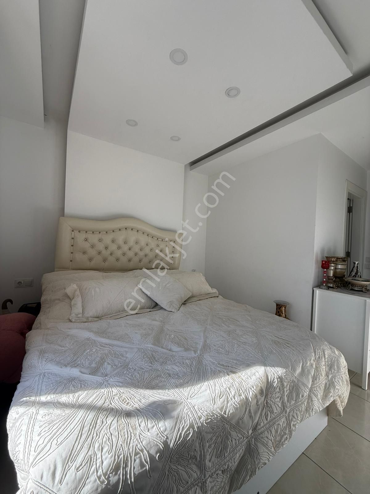 Serik Kadriye'de Otoparklı Site İçinde Eşyalı 2+1 Daire - Görsel 24