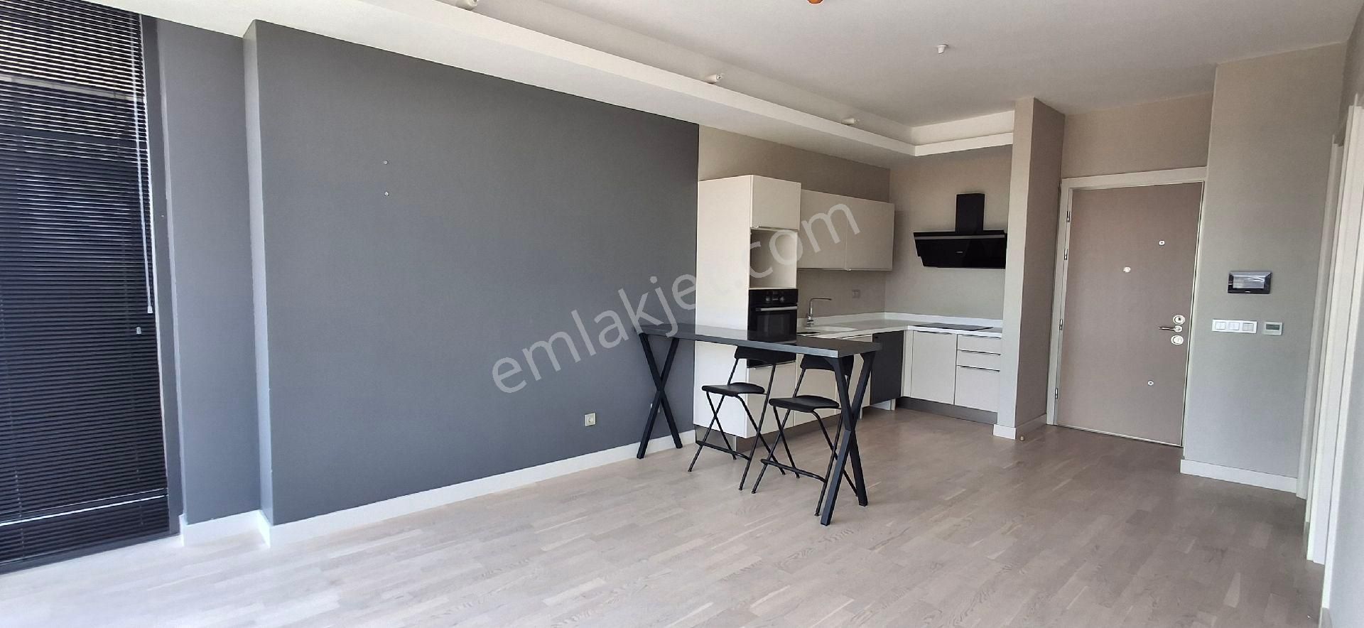 İncek Vista Kiralık Konut 1+1 Net 50 M2, Boydan Camlı, Balkonlu, Full Yapılı - Görsel 4