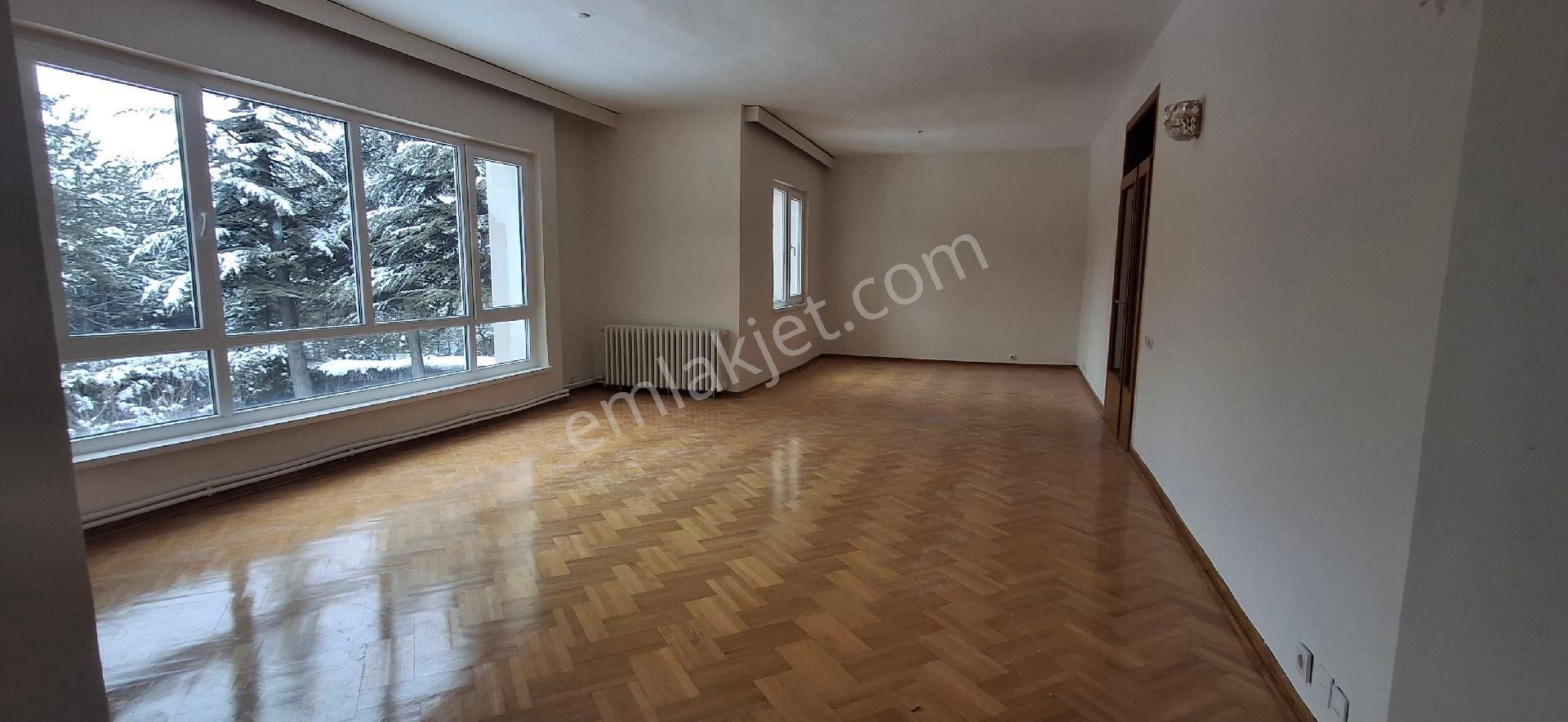 Oran'da Odtü Ormanına Sıfır Kiralık Konut 4+1 Net 150 M2 - Görsel 2