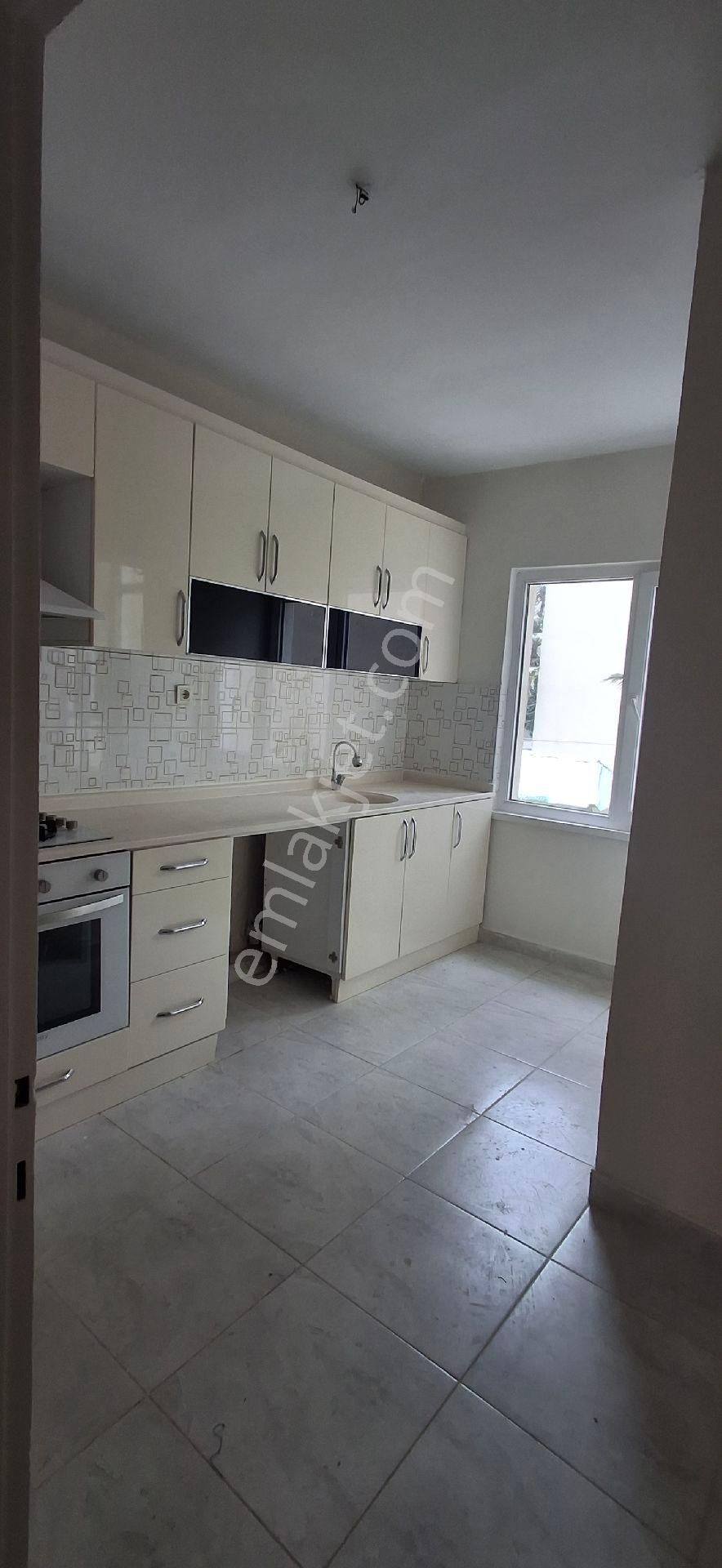 Oran'da Odtü Ormanına Sıfır Kiralık Konut 4+1 Net 150 M2 - Görsel 14