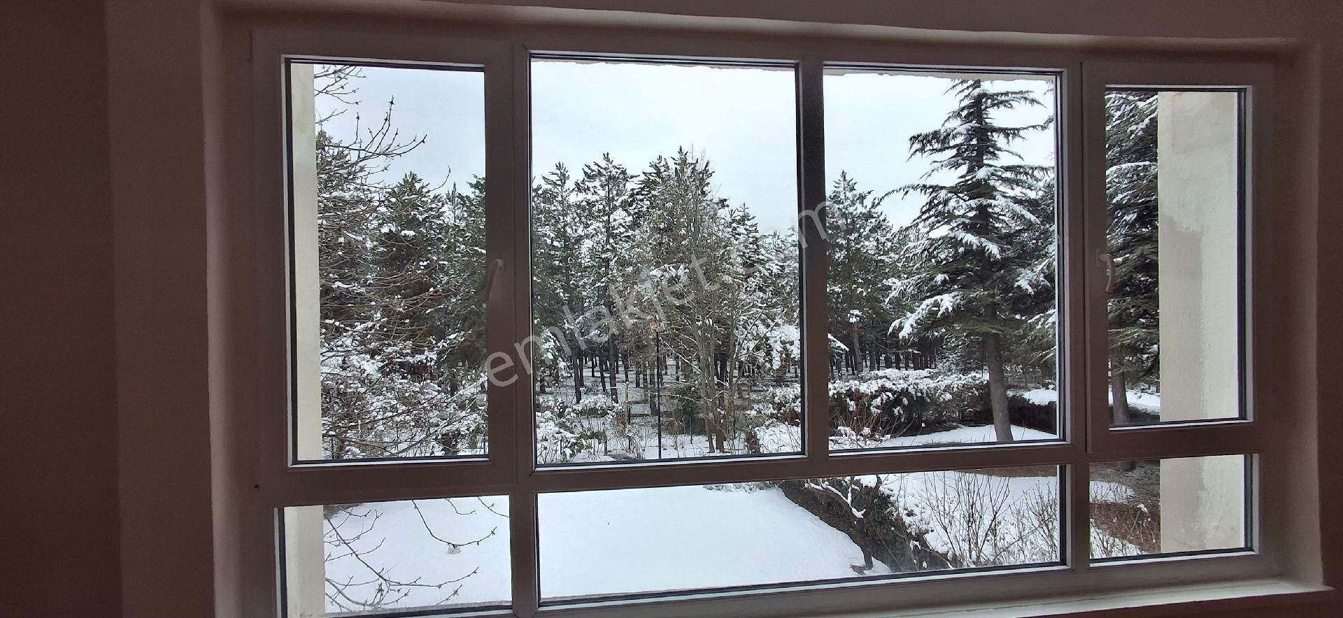 Oran'da Odtü Ormanına Sıfır Kiralık Konut 4+1 Net 150 M2 - Görsel 8