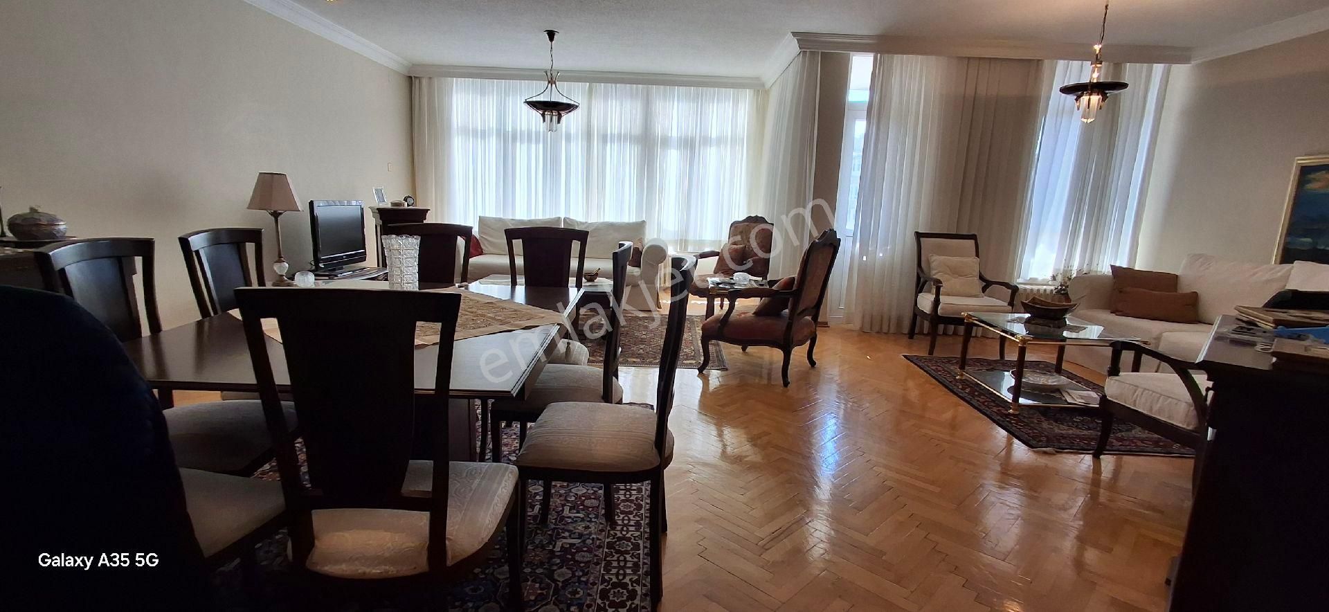 Oran'da Satılık Konut 4+1 Net 170 M2 - Görsel 13