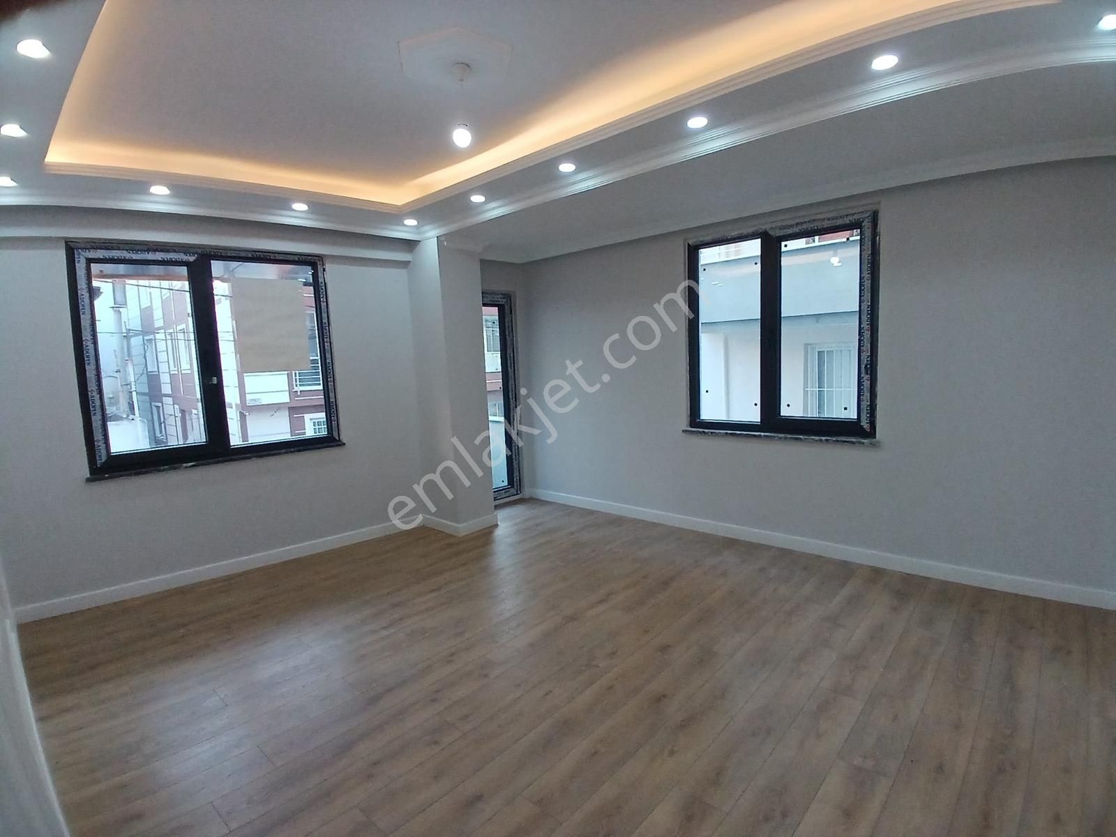 Özgen'den Pierre Loti'de Sıfır Yüksek Giriş 2+1 Lüks Daire