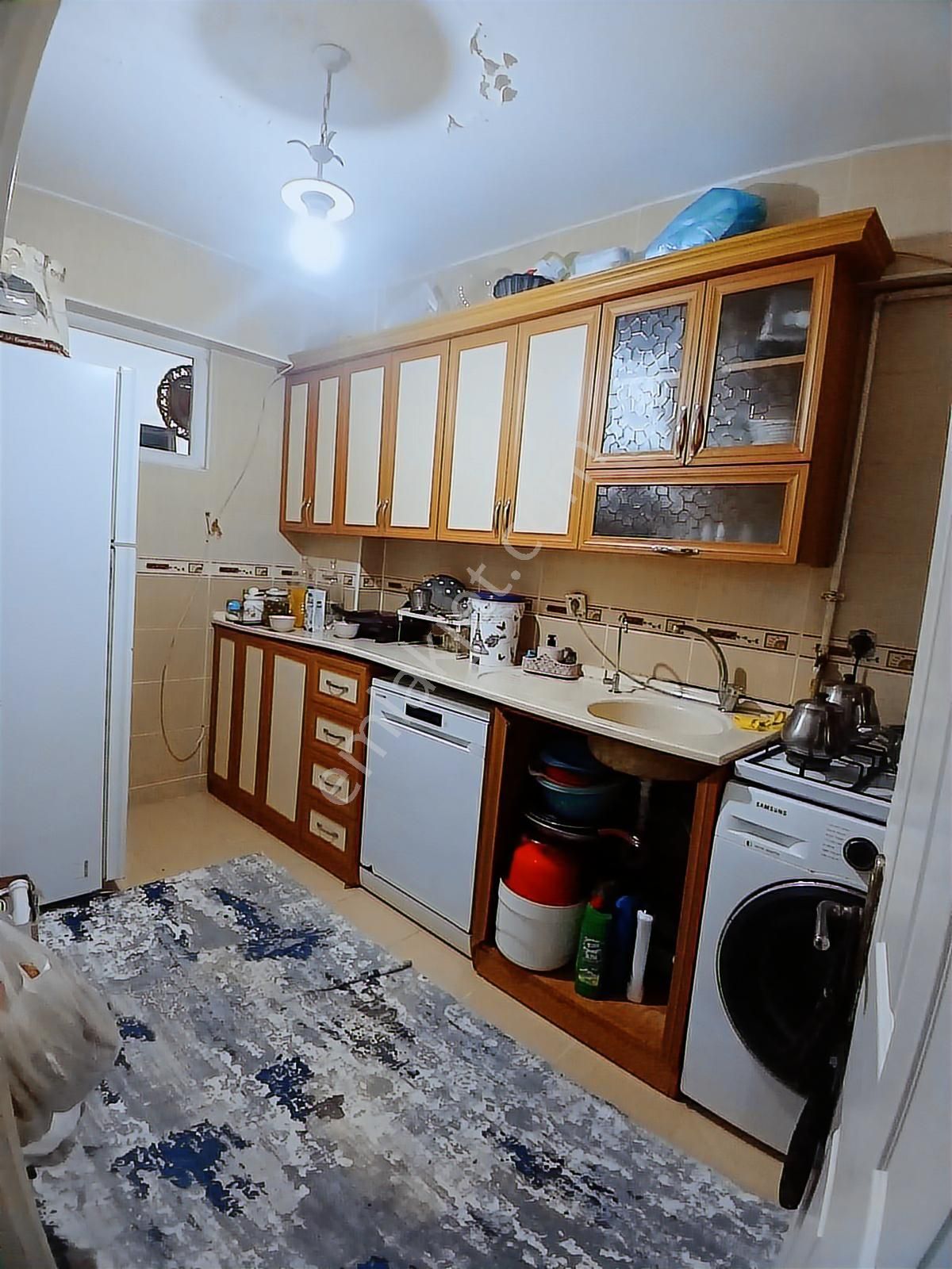 Metro Yakın Yeni Binada 1. Kat 2+1 Odalı Krediye Uygun Satılık