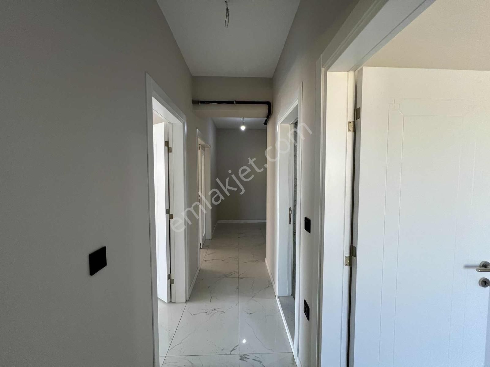 Kayapa'da Az Katlı Binada Ayrı Mutfaklı 2+1 Kiralık Sıfır Daire - Görsel 4