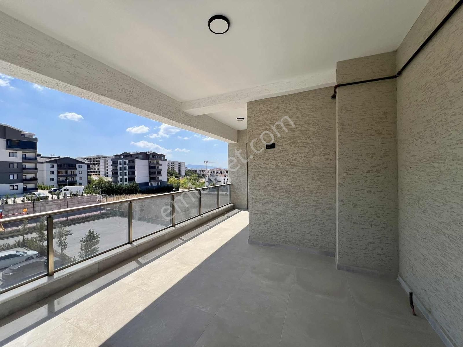 Kayapa'da Az Katlı Binada Ayrı Mutfaklı 2+1 Kiralık Sıfır Daire - Görsel 15