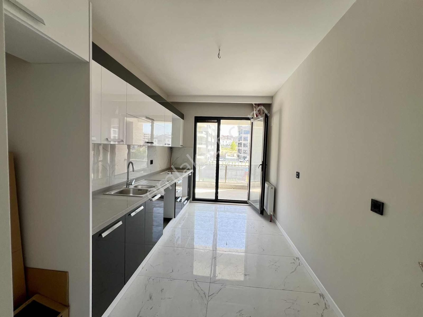 Kayapa'da Az Katlı Binada Ayrı Mutfaklı 2+1 Kiralık Sıfır Daire - Görsel 6