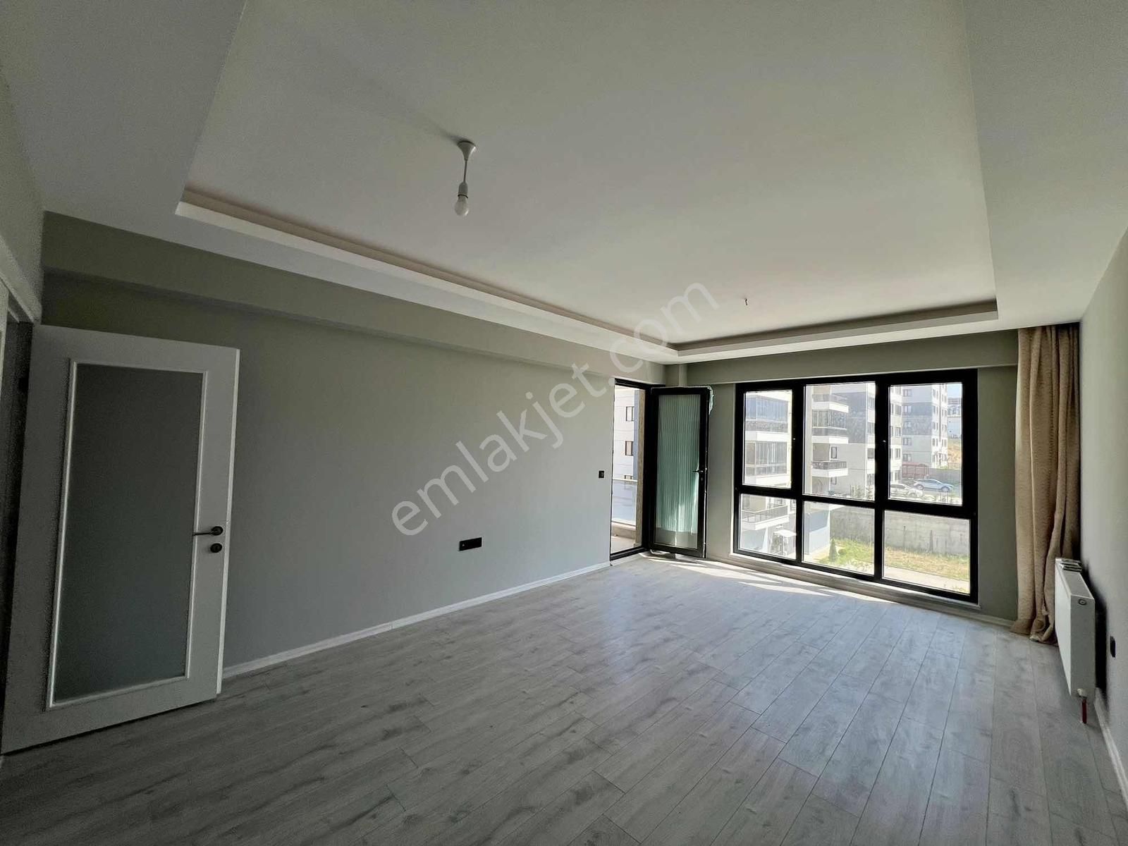Kayapa'da Az Katlı Binada Ayrı Mutfaklı 2+1 Kiralık Sıfır Daire - Görsel 2