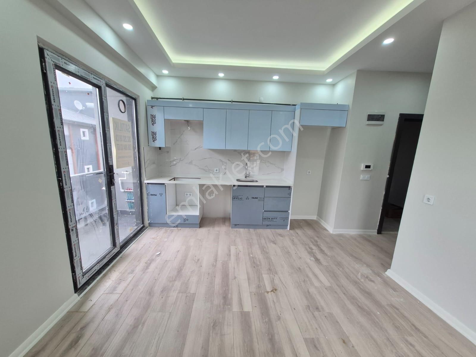 Delux'den Atatürk Mah.'de Şerefiyesi Yüksek Yatırımlık Sıfır 1+1