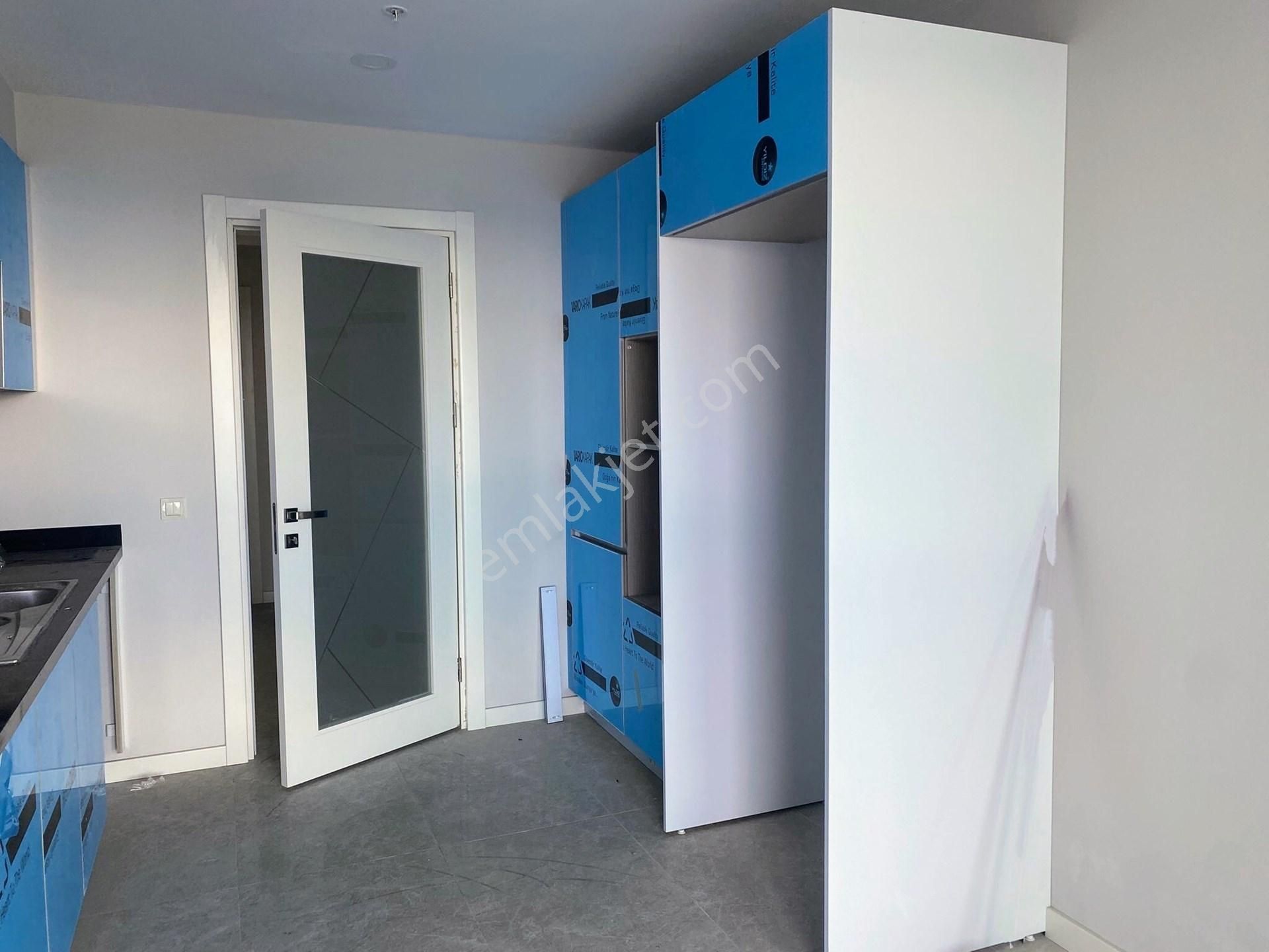 Trabzon Yomra Sancak'ta Deniz Manzaralı, Site İçinde 3+1 Lüks Sıfır Daire 170 M² - Görsel 9