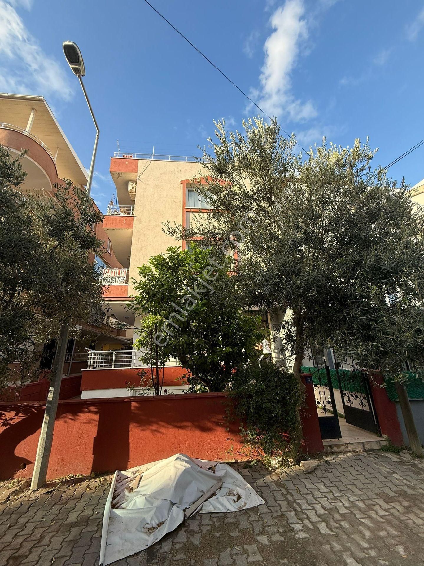 Cumhuriyet Mahallesi'nde Satılık Daire