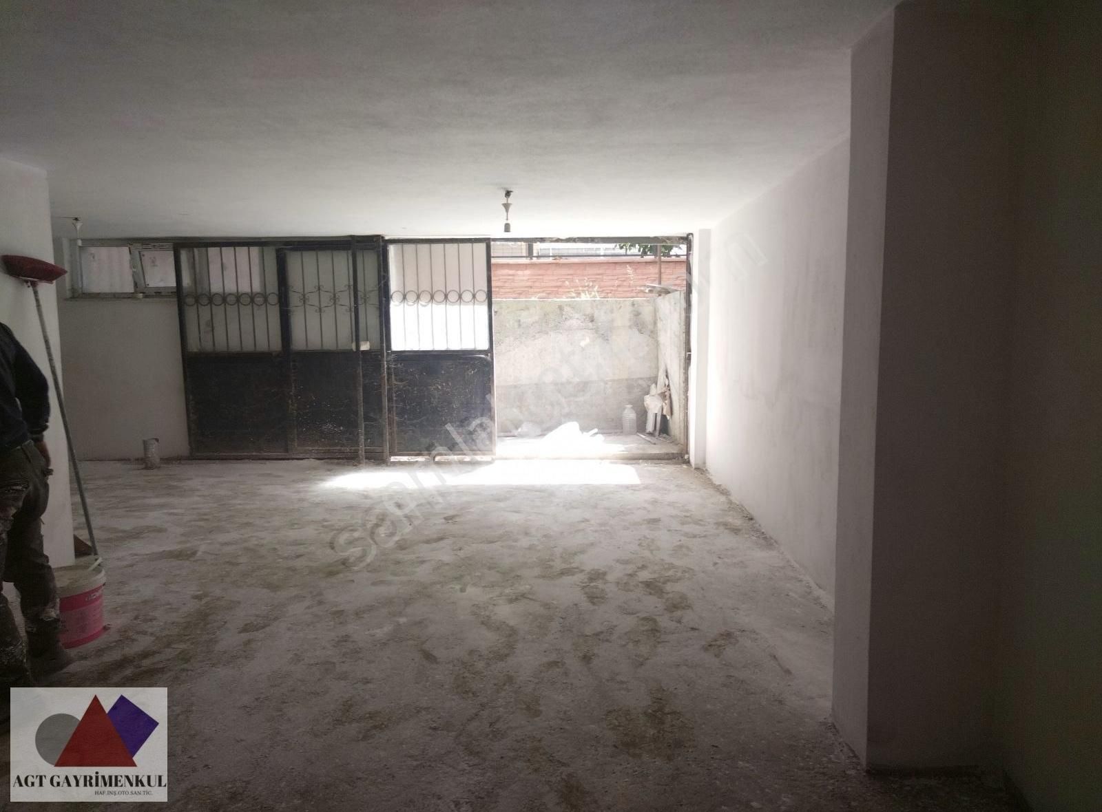 Arnavutköy Merkez Mahallesi'nde Avlu34 Arkası Kiralık Depo - Görsel 3