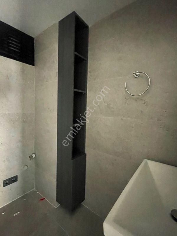 Mertcan Dan Yakacık Meydana Yürüme 2+1 Ankastreli - İskanlı Tapu Masrafsız - Görsel 17