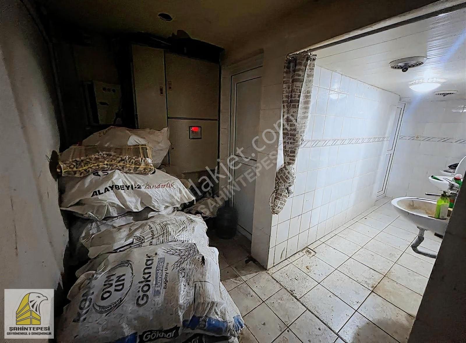 Şahintepesi'nden Baksan Sanayi Sitesinde Kiralık Komple Bina - Görsel 22